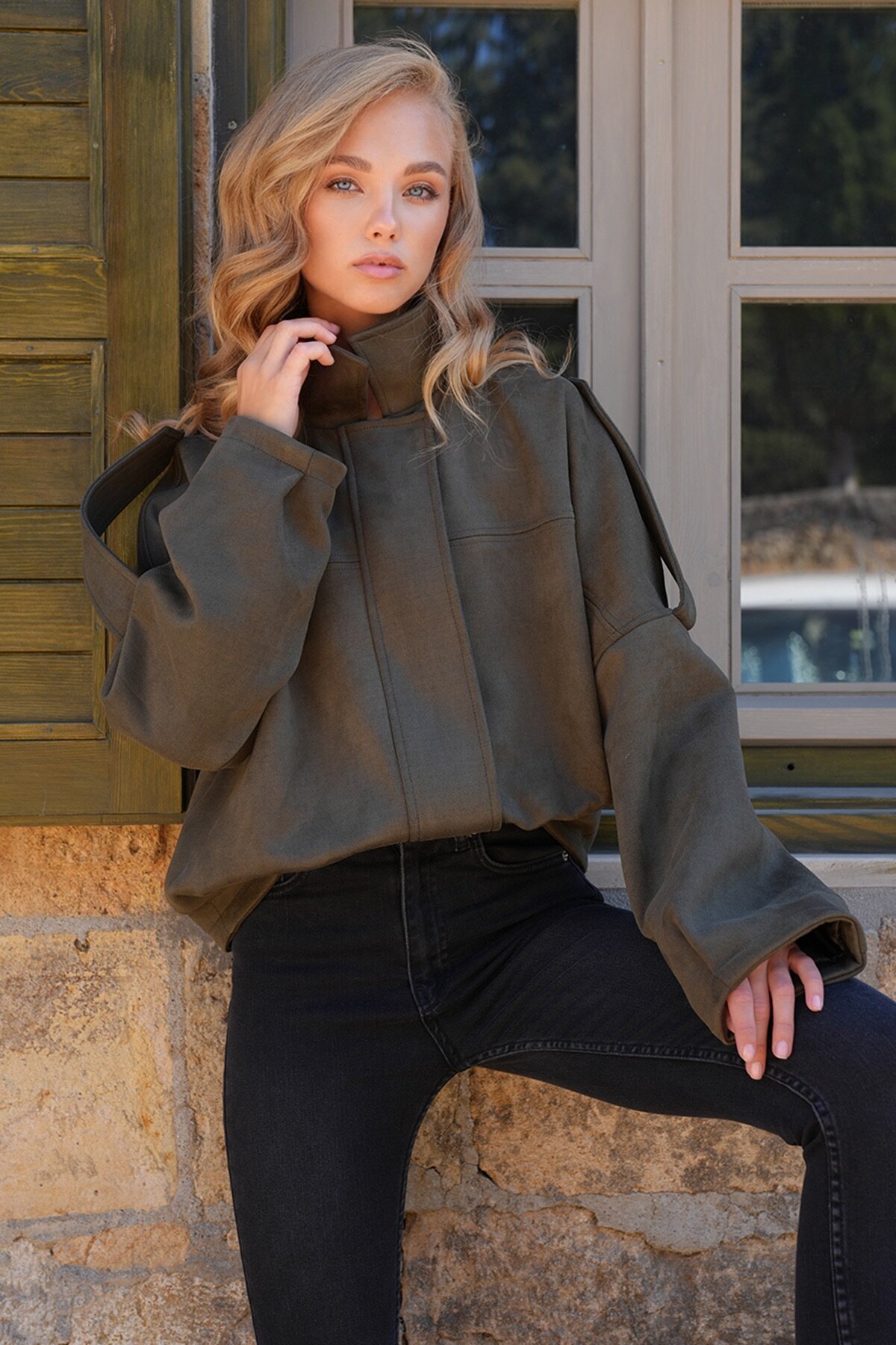 Omuz Apoletli İçi Astarlı Suni Süet Bomber Ceket