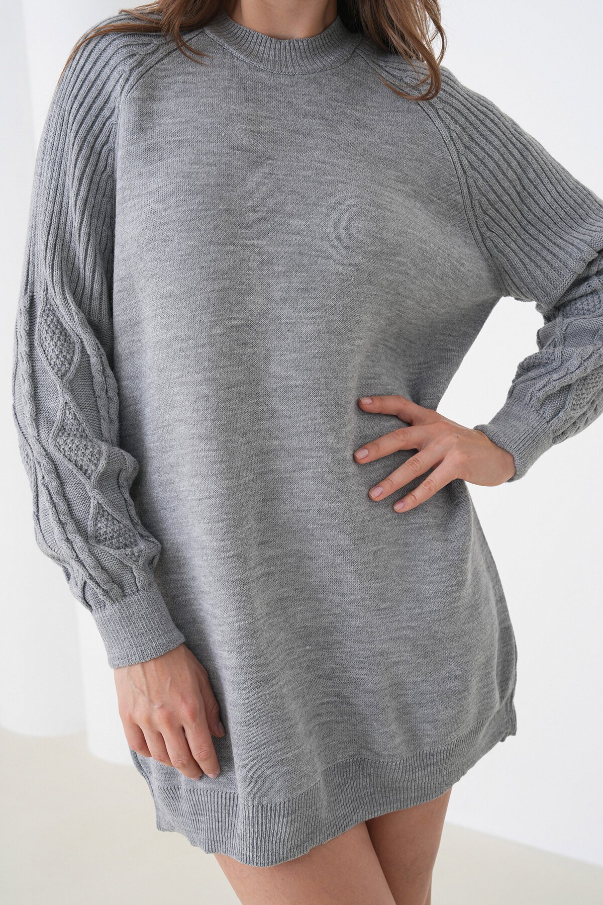 Örgü Detaylı Balon Kollu Triko Elbise