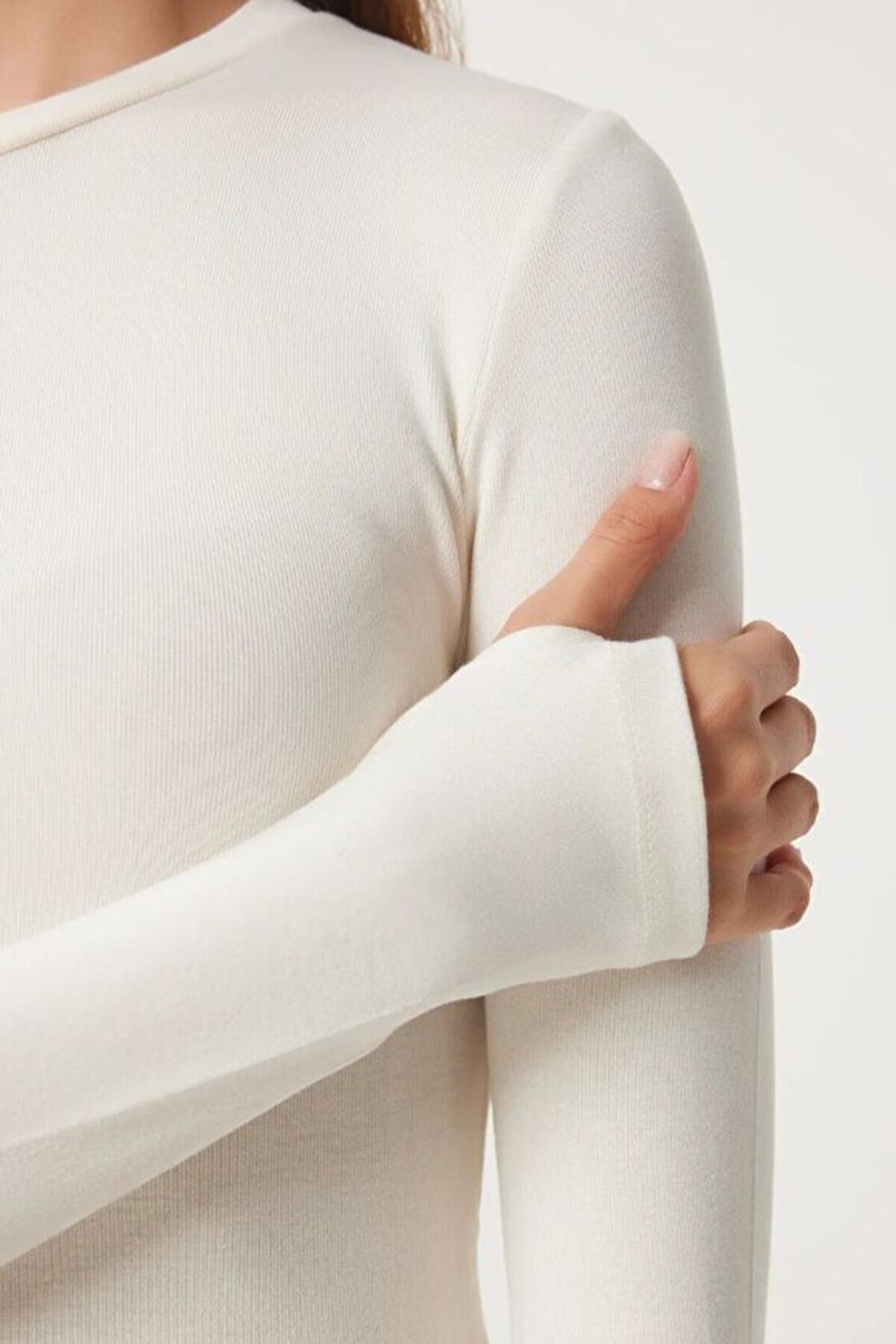 Parmak Detaylı Bisiklet Yaka Basic Bluz