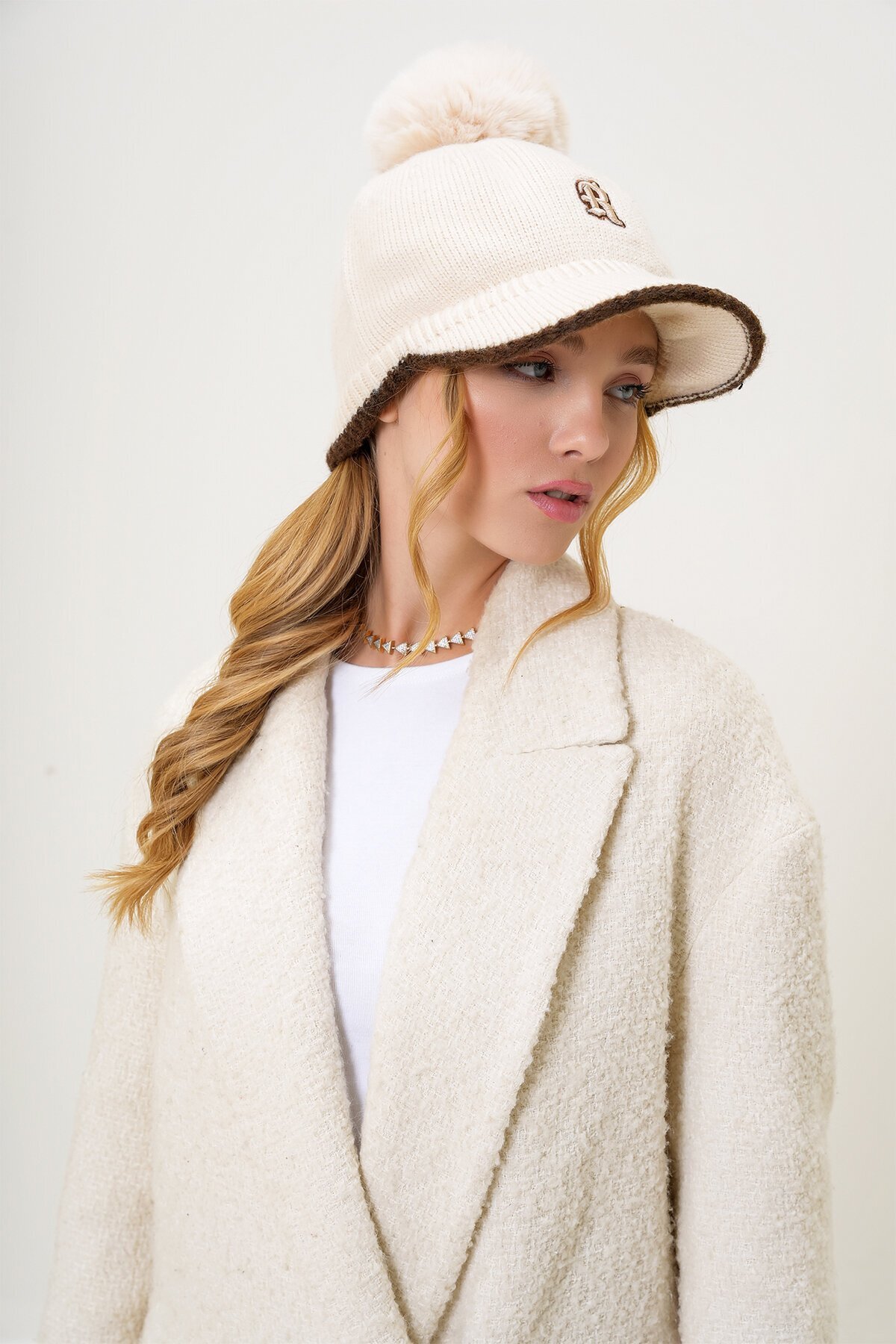 Ponponlu Triko Şapka