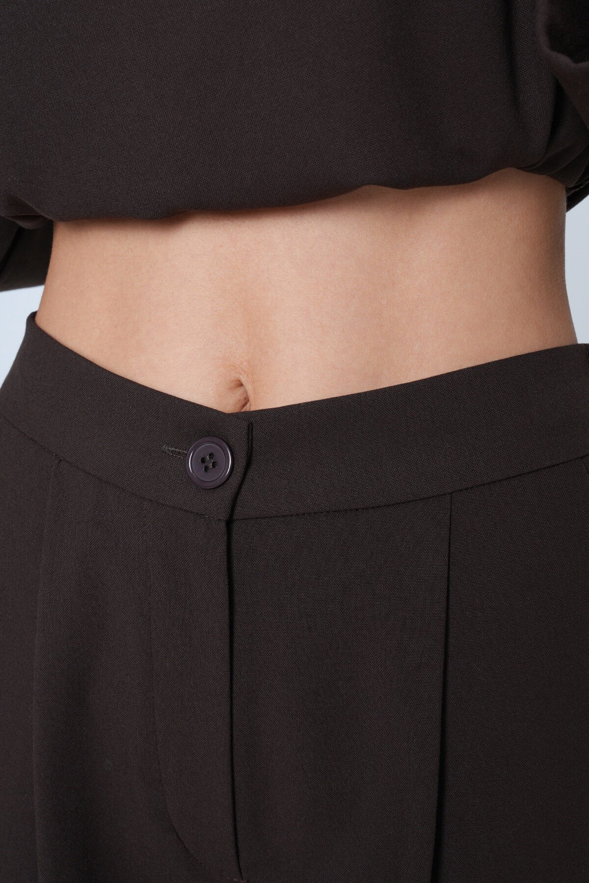 Şal Detaylı Geniş Manşet Bluz Çift Cepli Pantolon Takım