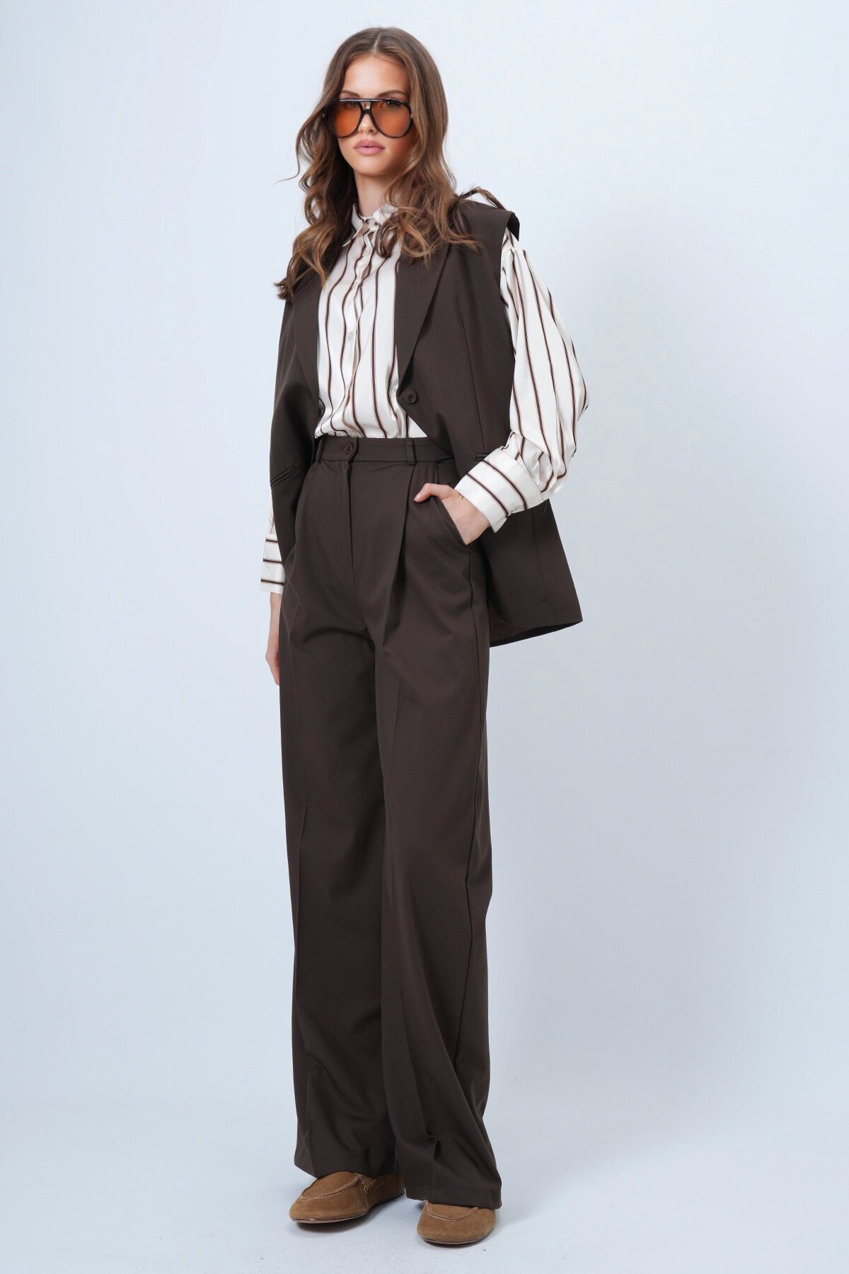 Tek Düğmeli Çift Cepli Astarlı Yelek Pantolon Takım