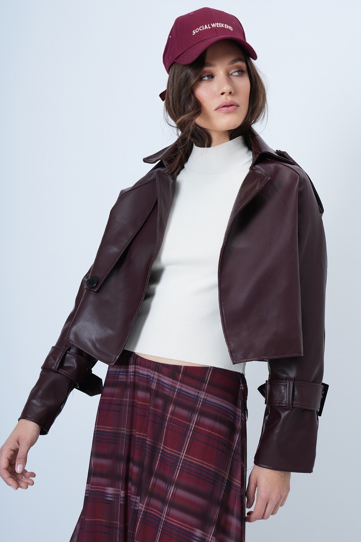 Toka Detaylı Oversize Suni Deri Ceket