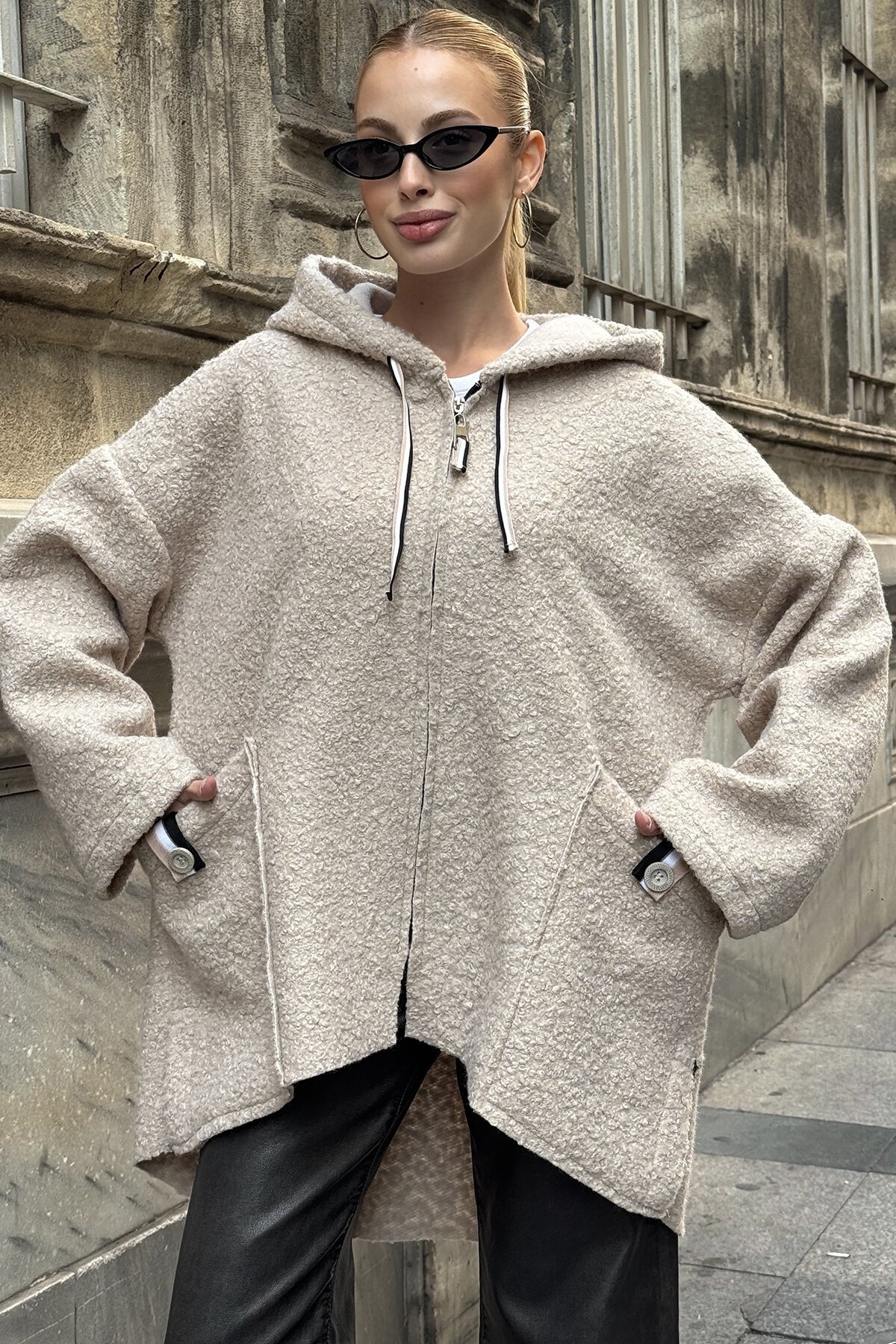 Torba Cepli Kapüşonlu Fermuar Kapamalı Kaşe Kaban