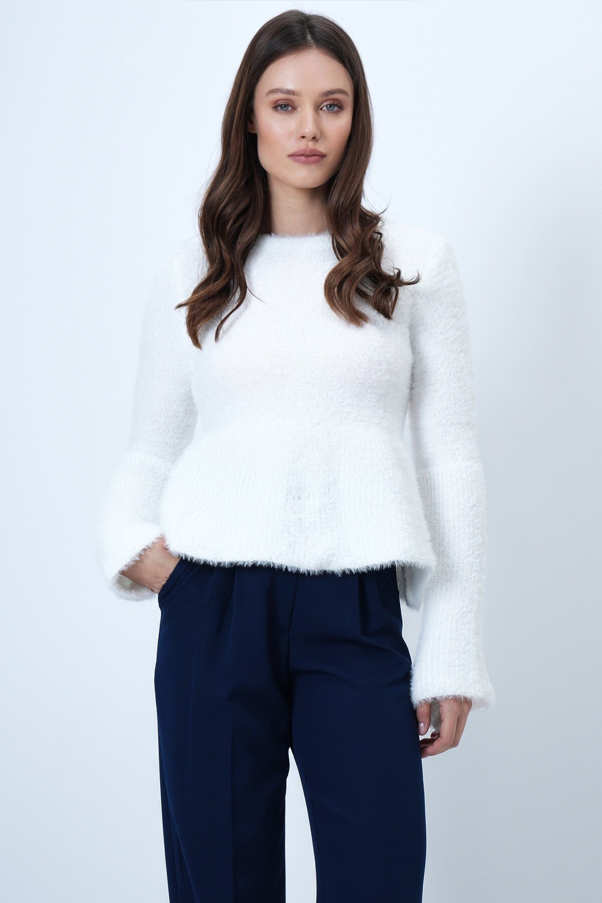 Uzun Kollu Fırfırlı Triko Yumoş  Kazak