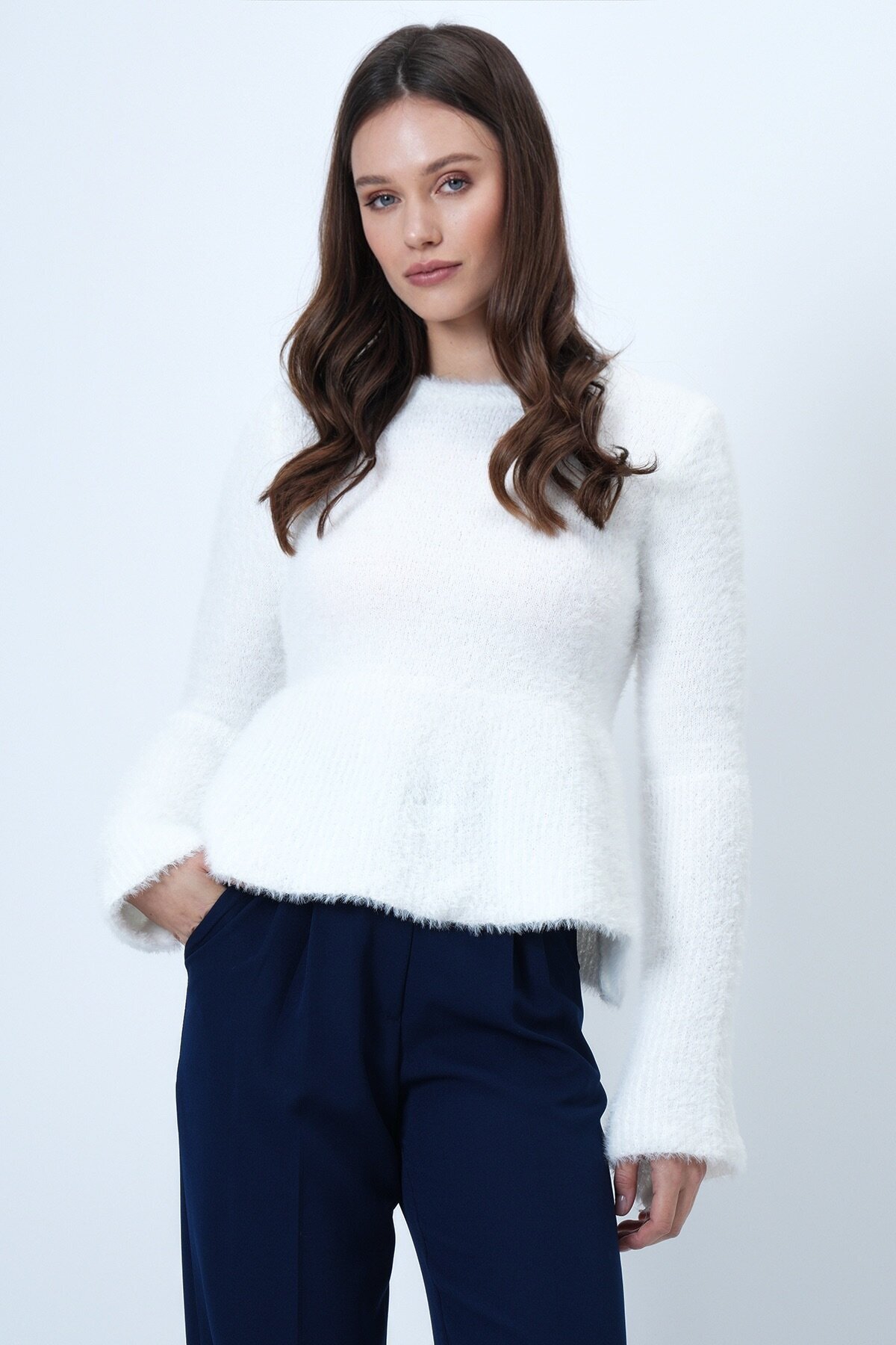 Uzun Kollu Fırfırlı Triko Yumoş  Kazak