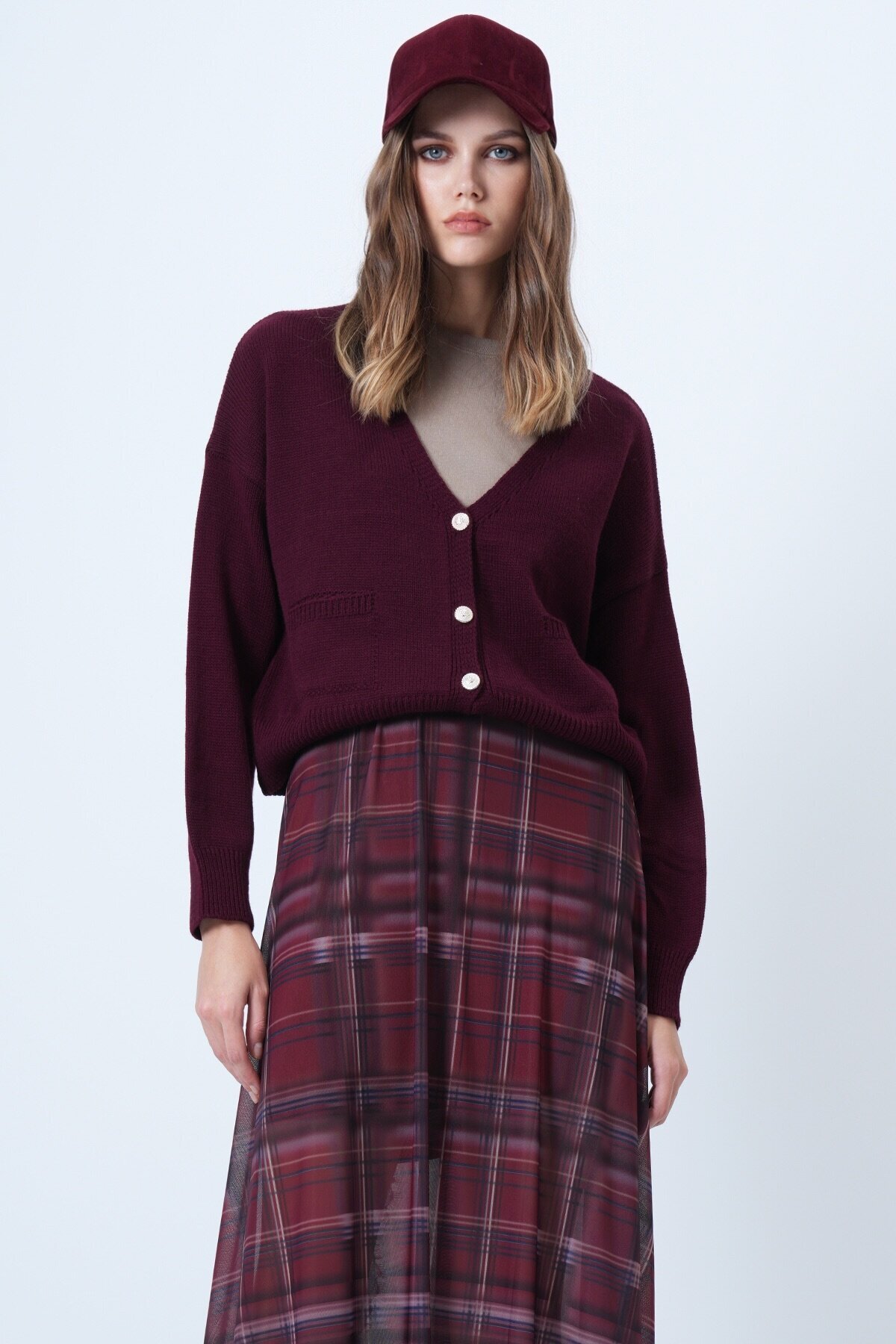 V Yaka Çift Cepli Triko Hırka