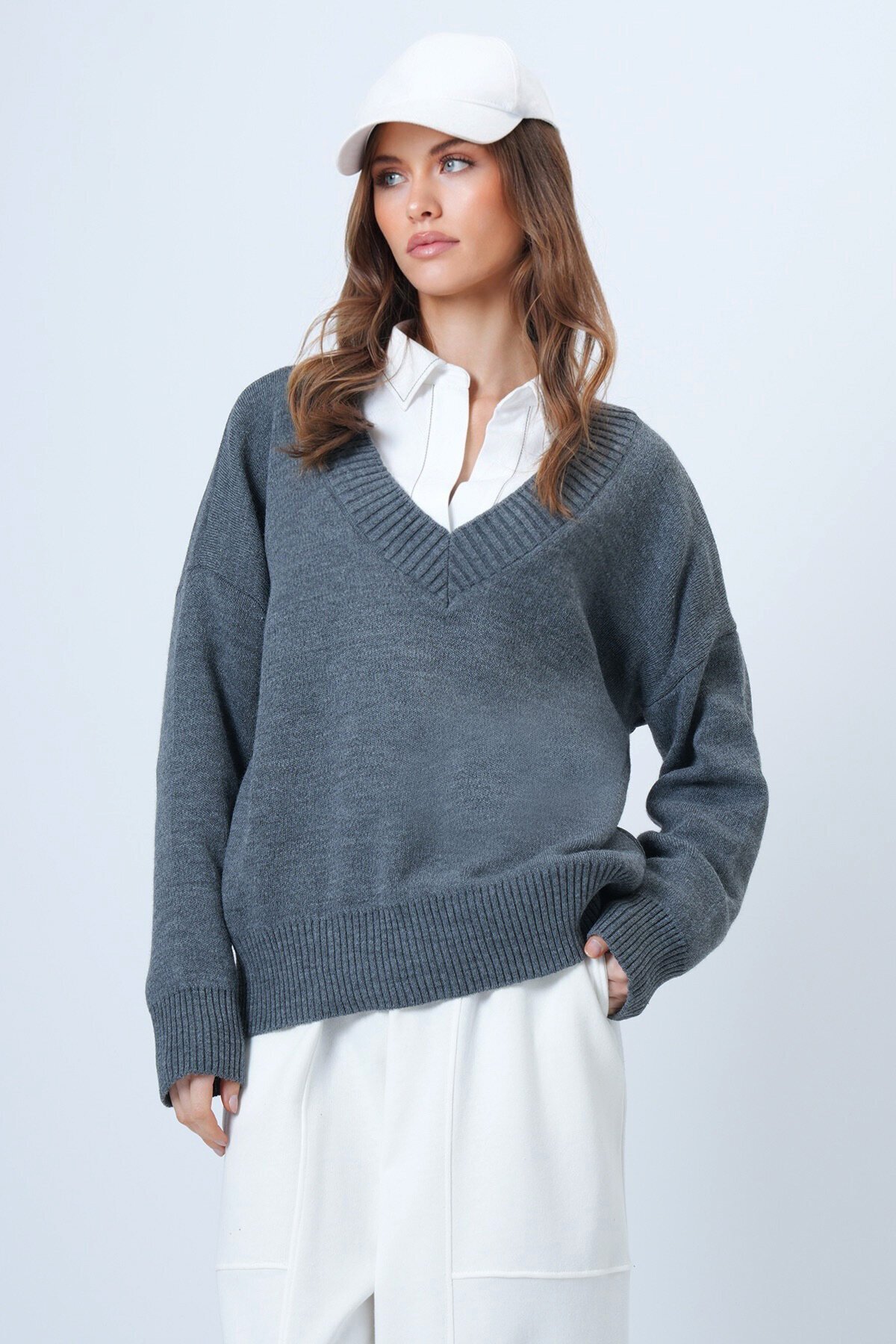 V Yaka Geniş Ribanalı Örgü Uzun Kollu Triko Kazak