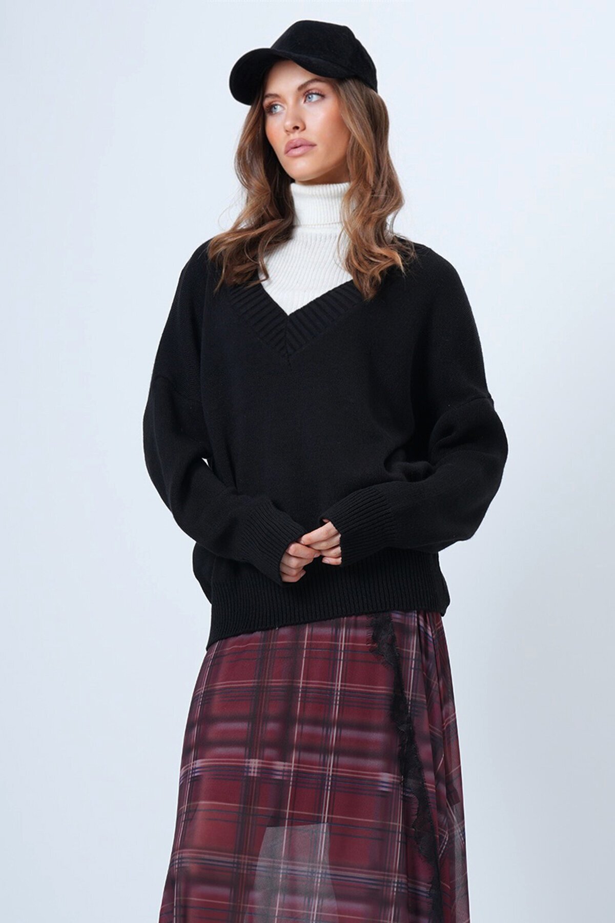 V Yaka Geniş Ribanalı Örgü Uzun Kollu Triko Kazak