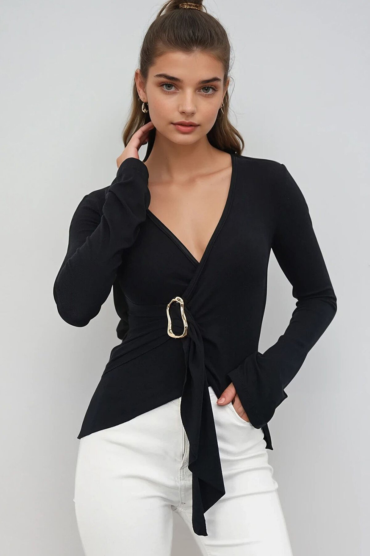 V Yaka Gold Aksesuarlı Ottaban Bluz