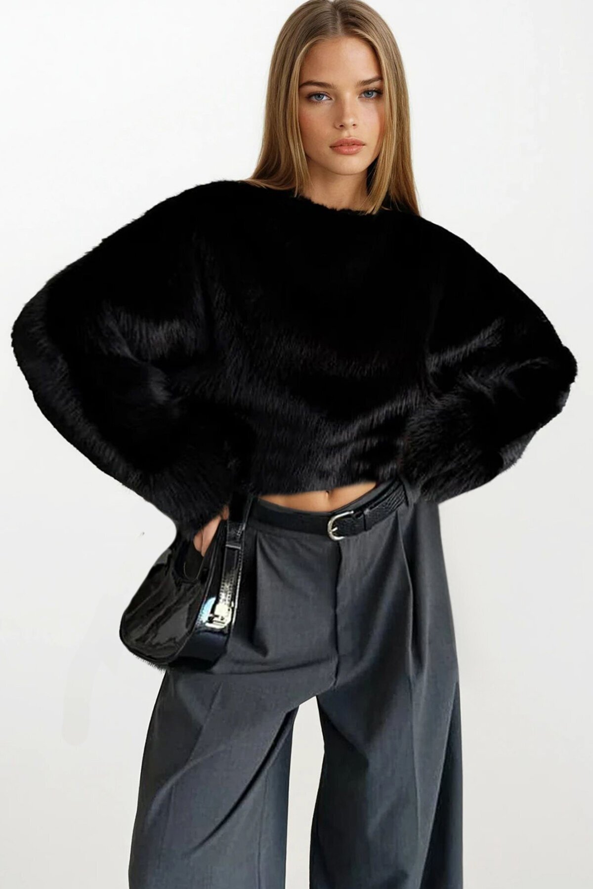 Yumuşak Dokulu Uzun Kollu Oversize Kürk Sweatshirt