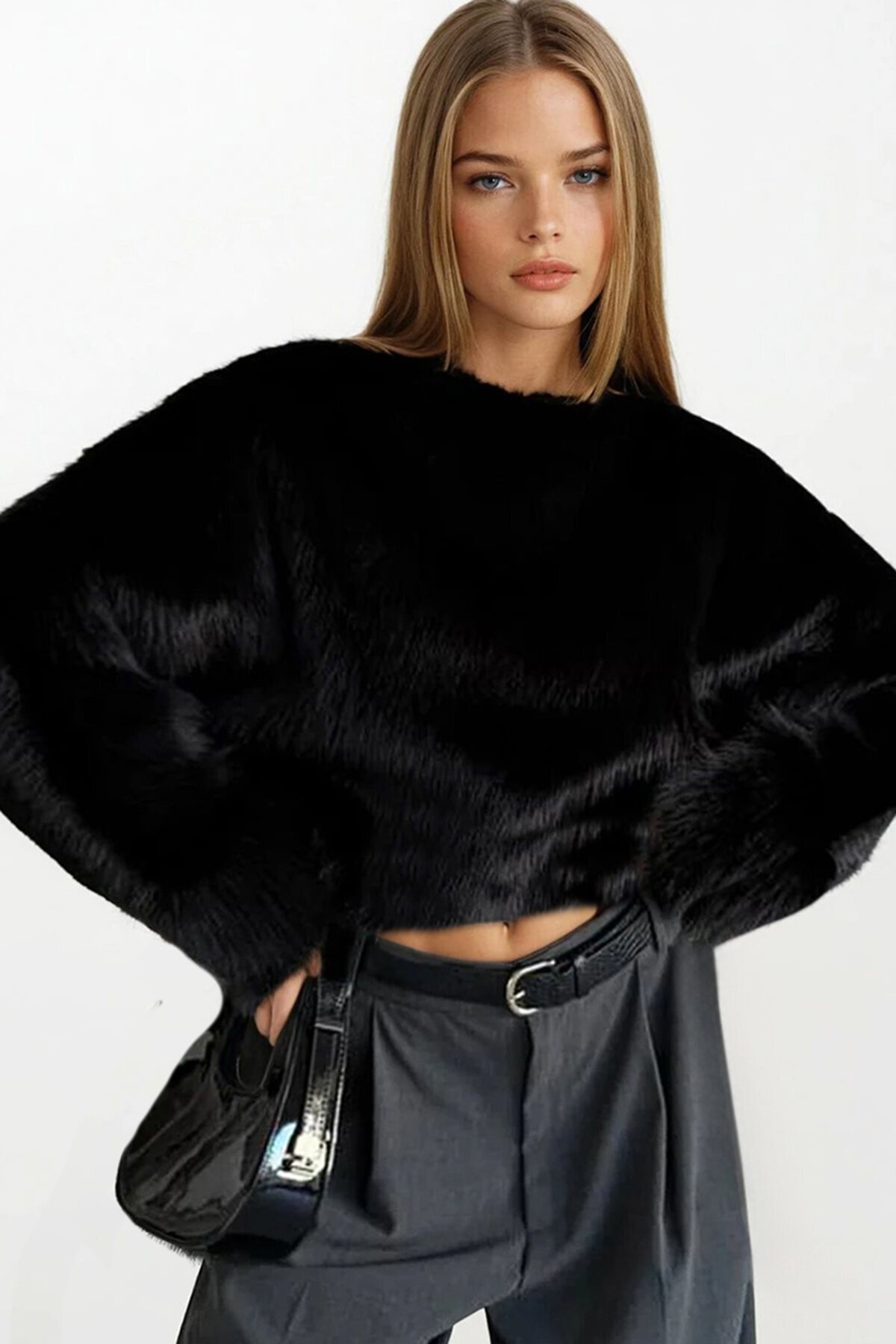 Yumuşak Dokulu Uzun Kollu Oversize Kürk Sweatshirt