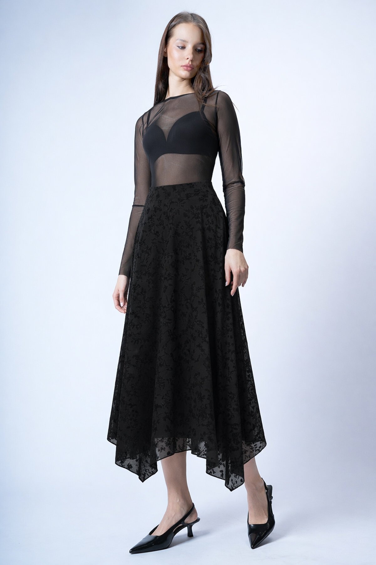 Asimetrik Kesim İçi Astarlı Tül Etek