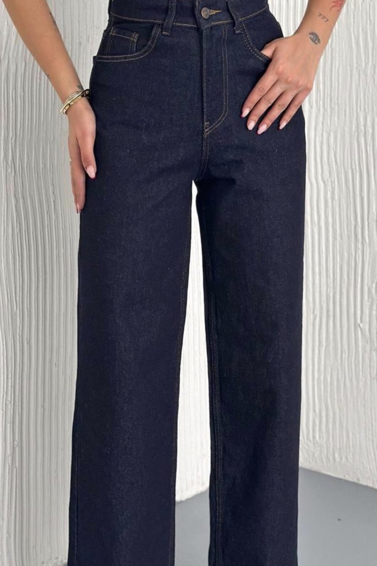 Bağlamalı Gömlek ve 5 Cepli Palazzo Pantolon Denim Takım