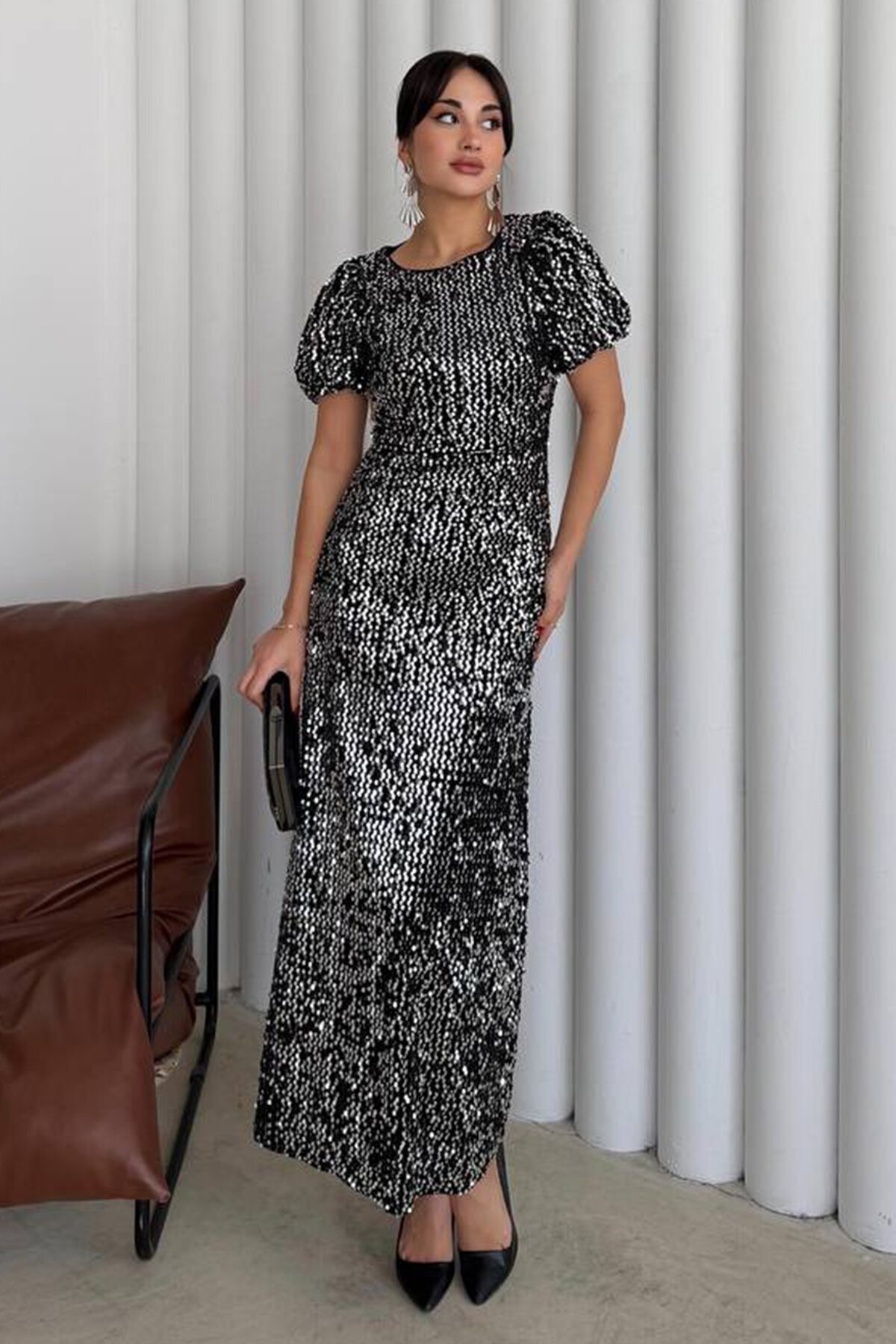 Balon Kol Taş İşlemeli Büzgülü Midi Boy Elbise