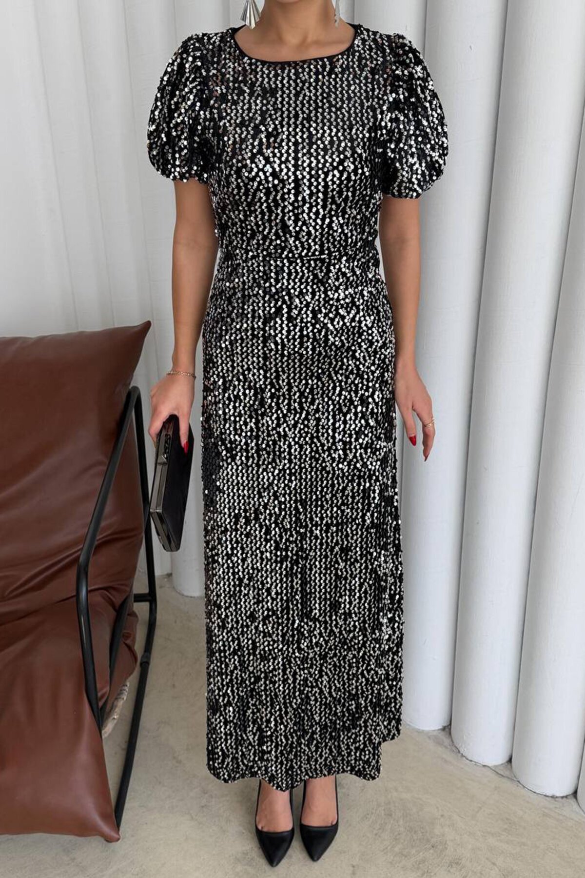 Balon Kol Taş İşlemeli Büzgülü Midi Boy Elbise