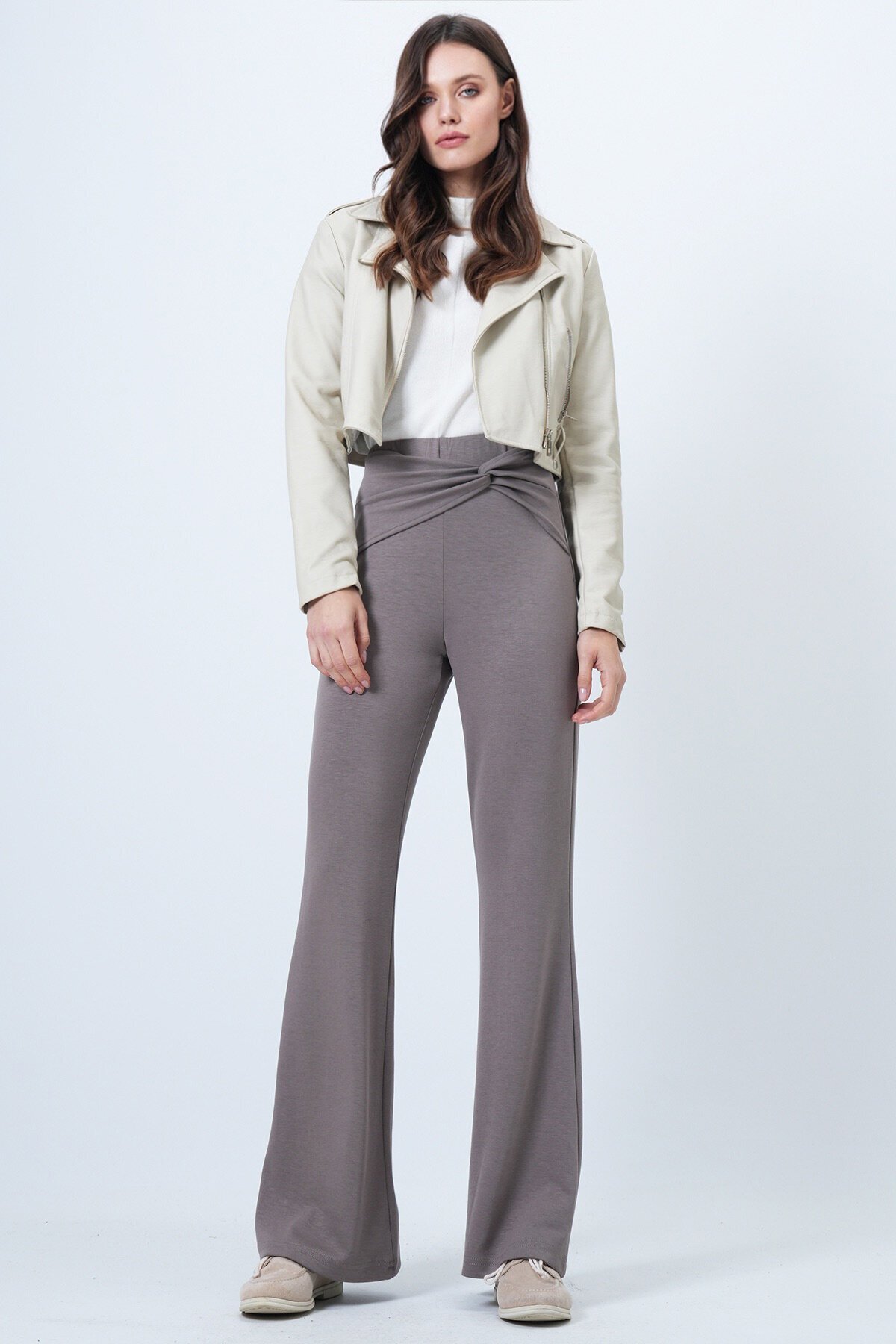 Beli Düğüm Detaylı Modal Pantolon