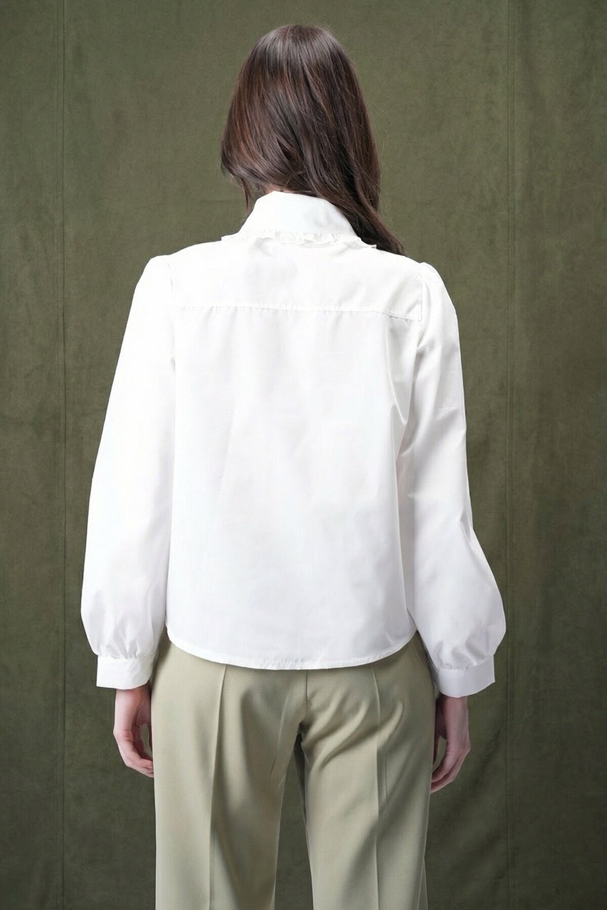 Beyaz Yakası Fisto Nervürlü Pamuklu Dokuma Gömlek Esq7628