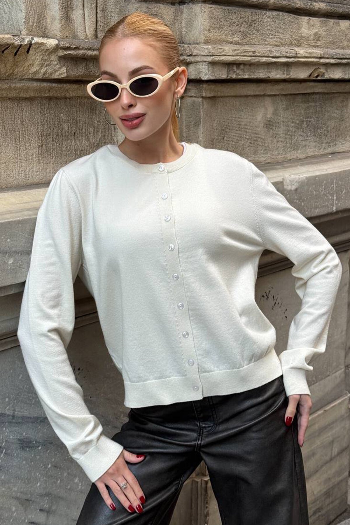 Bisiklet Yaka Düğmeli Triko Hırka