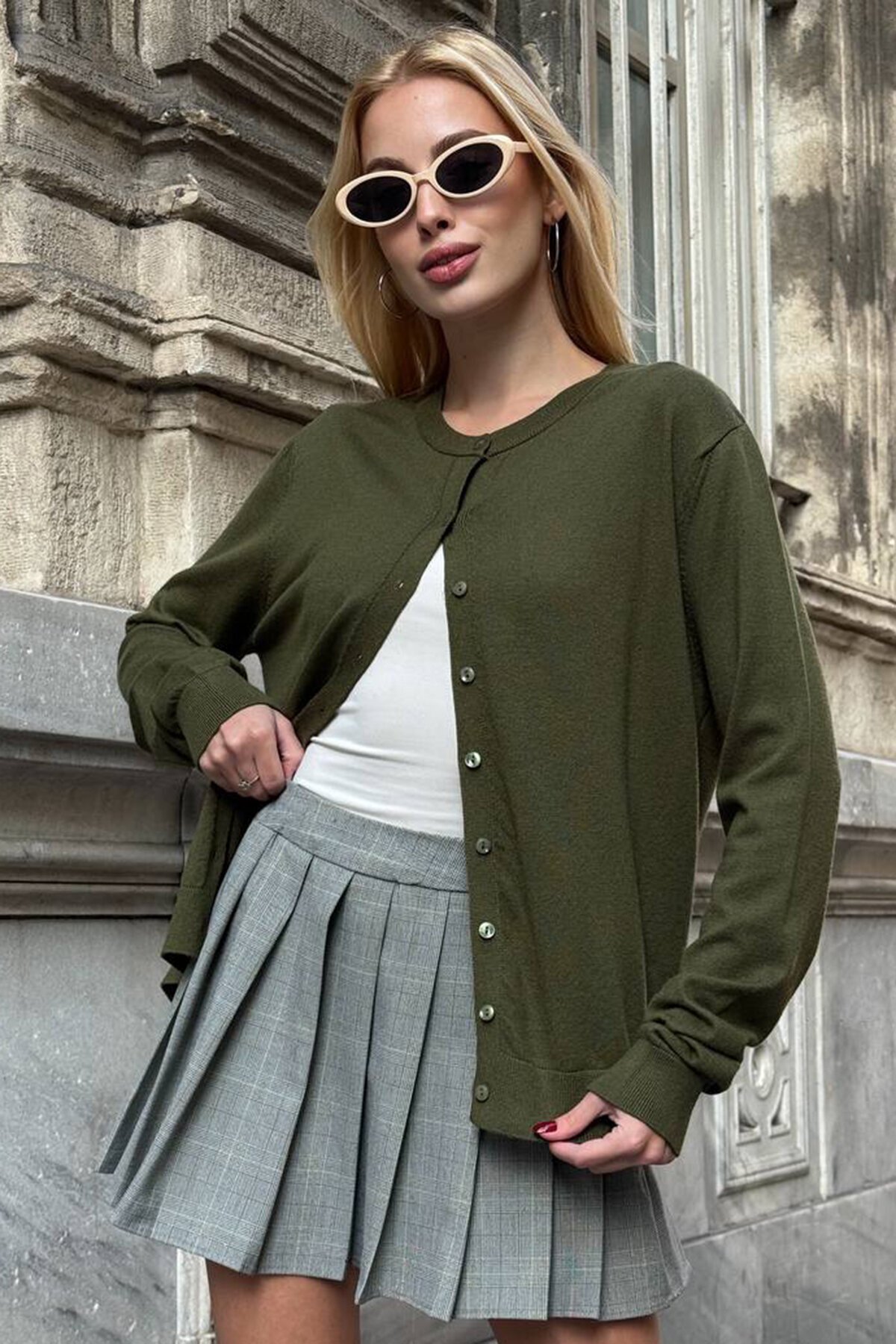 Bisiklet Yaka Düğmeli Triko Hırka