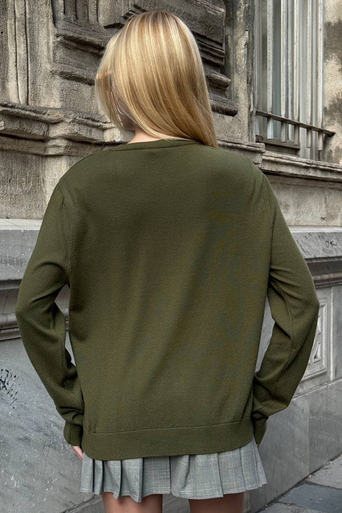 Bisiklet Yaka Düğmeli Triko Hırka