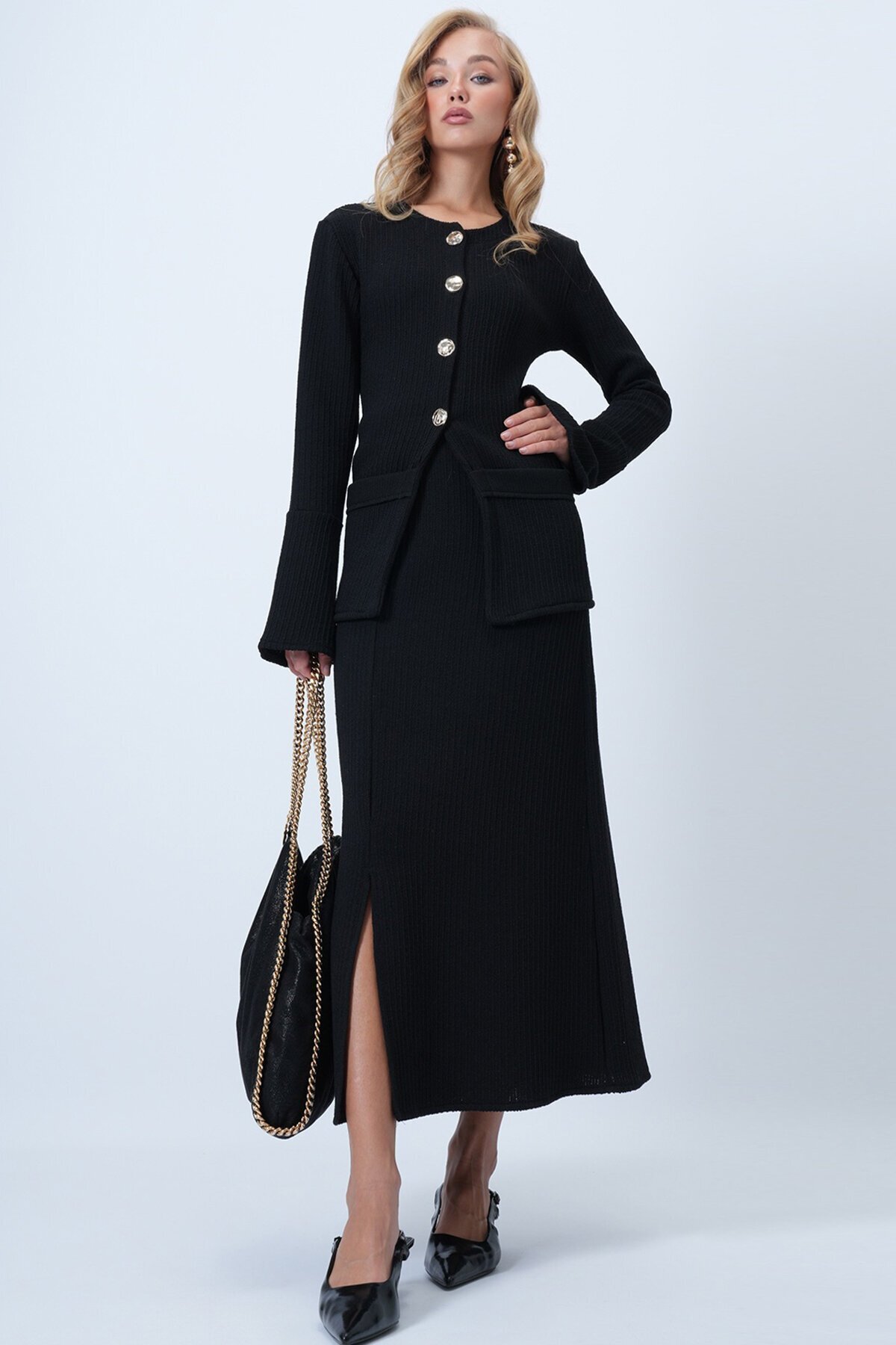 Bisiklet Yaka Gold Düğme Detaylı Cepli Örme Bluz Ve Yırtmaçlı Midiboy Etek Takım