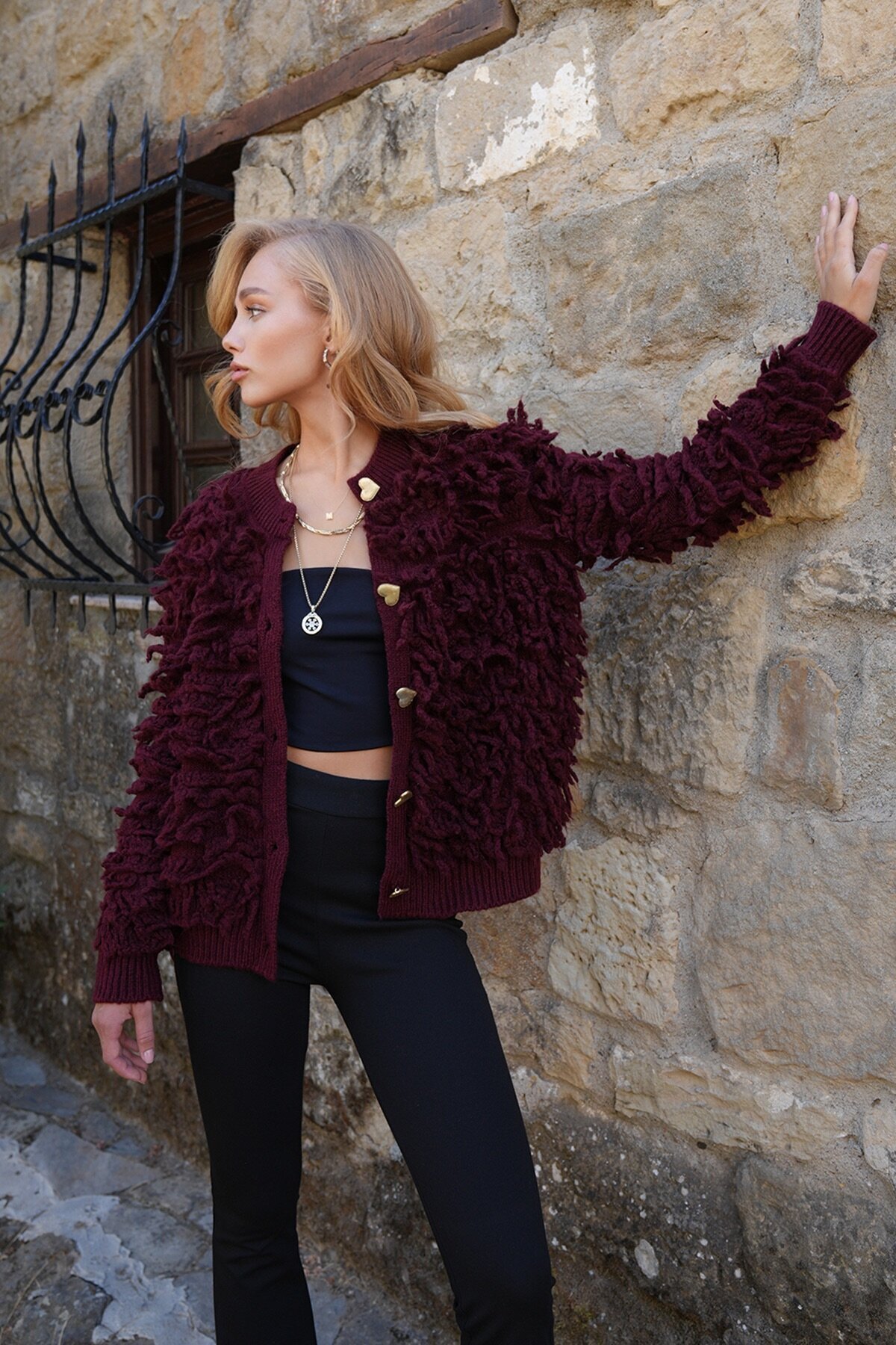 Bisiklet Yaka Kalp Düğmeli Püsküllü Hırka