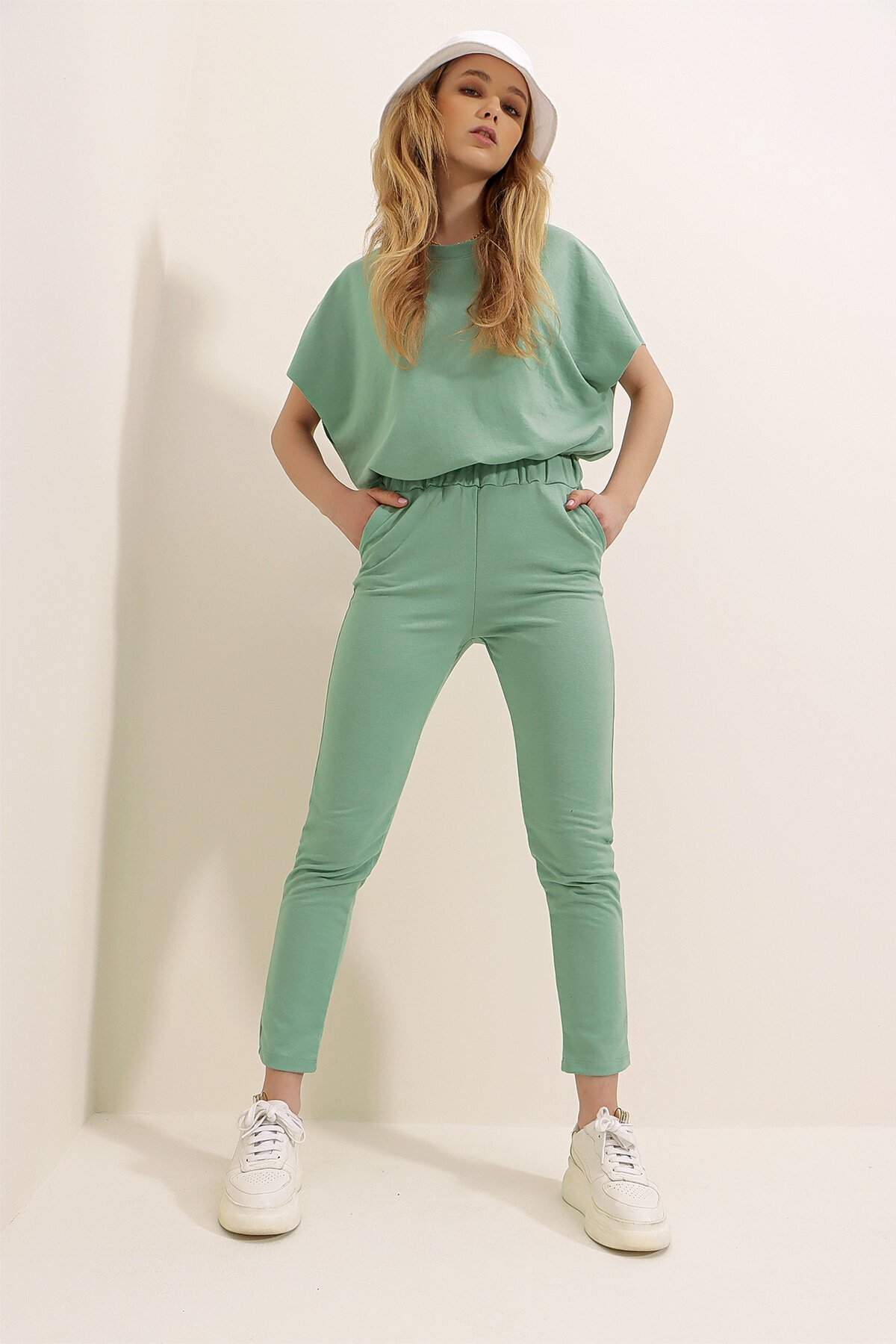 Bisiklet Yaka Rahat Kalıp Eşofman Takımı