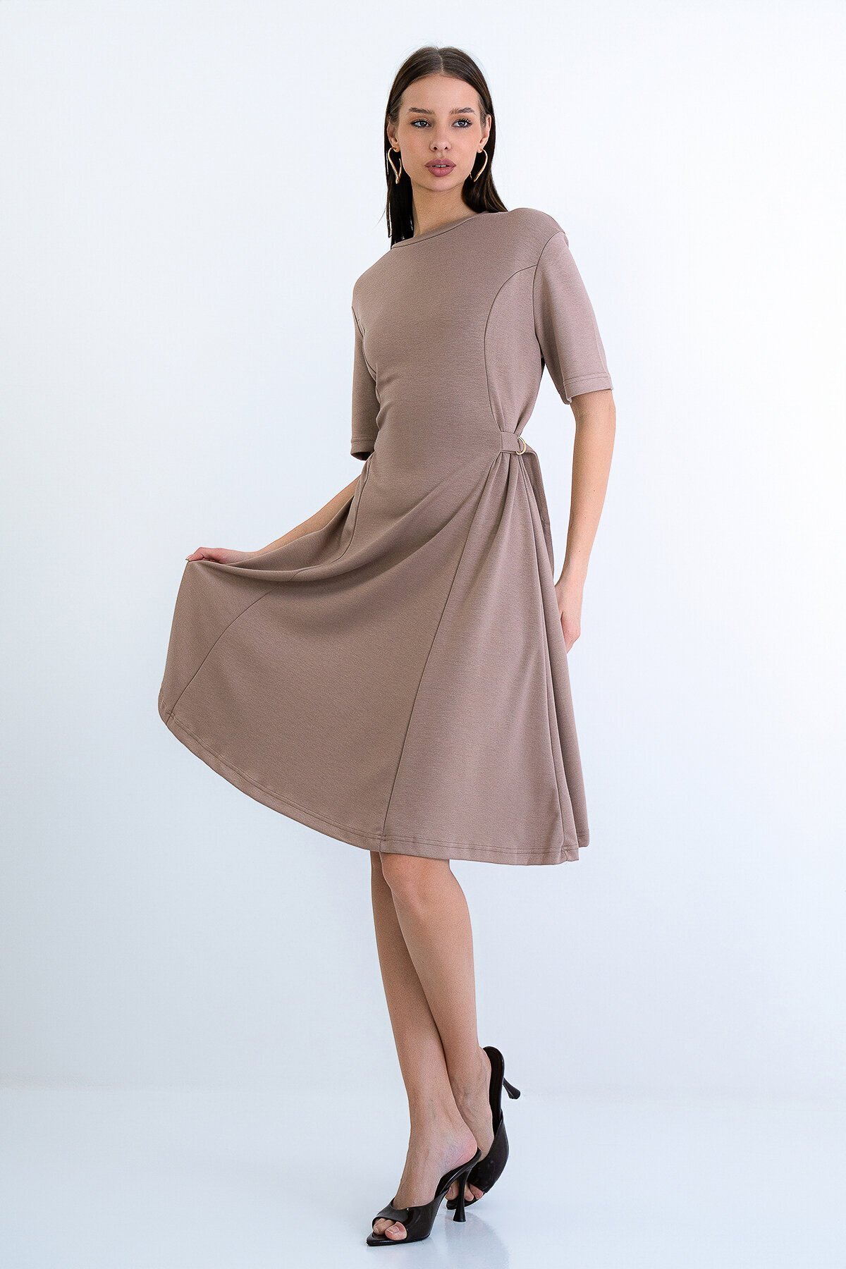 Bisiklet Yaka Tokalı Elbise