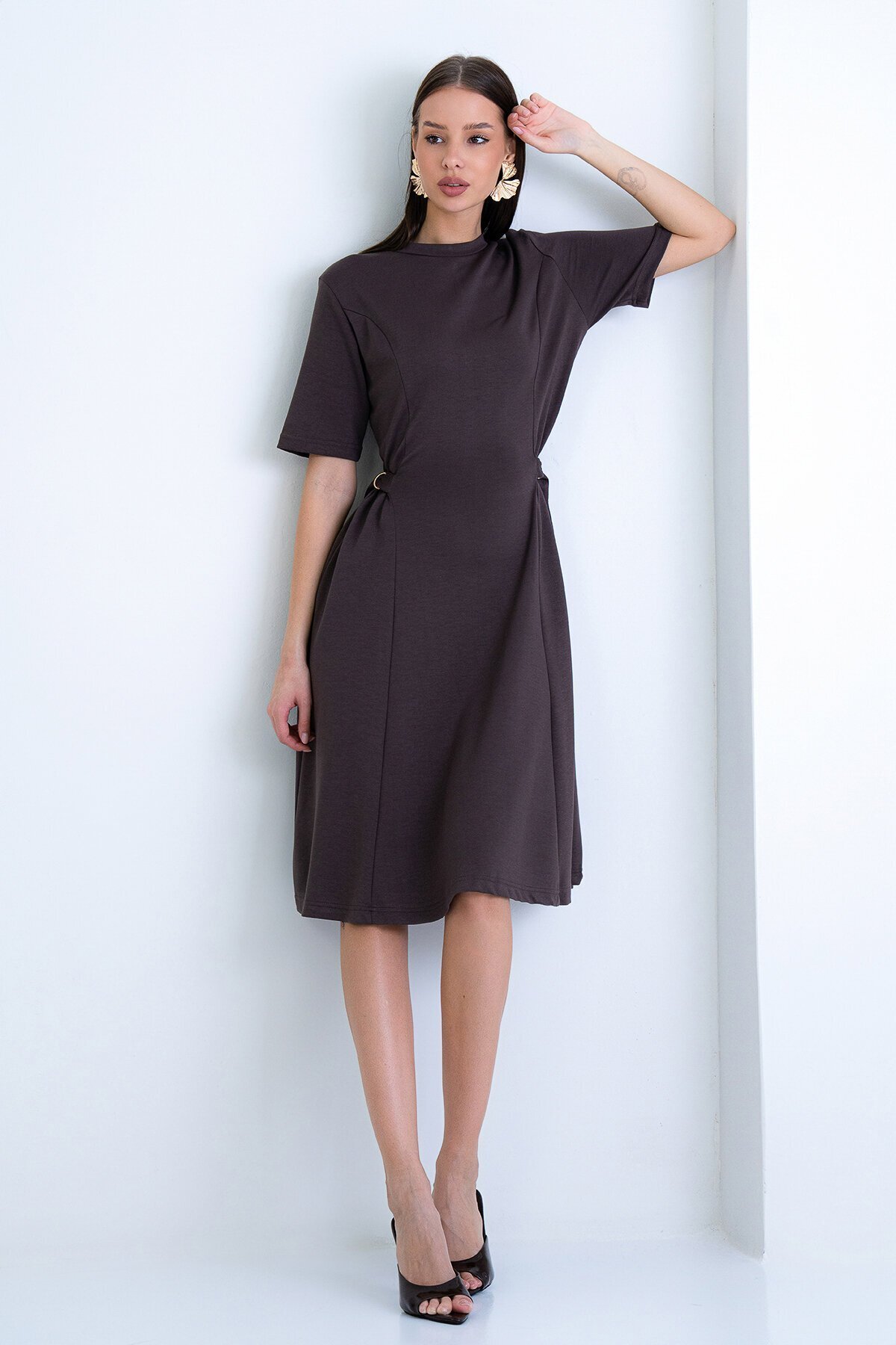 Bisiklet Yaka Tokalı Elbise