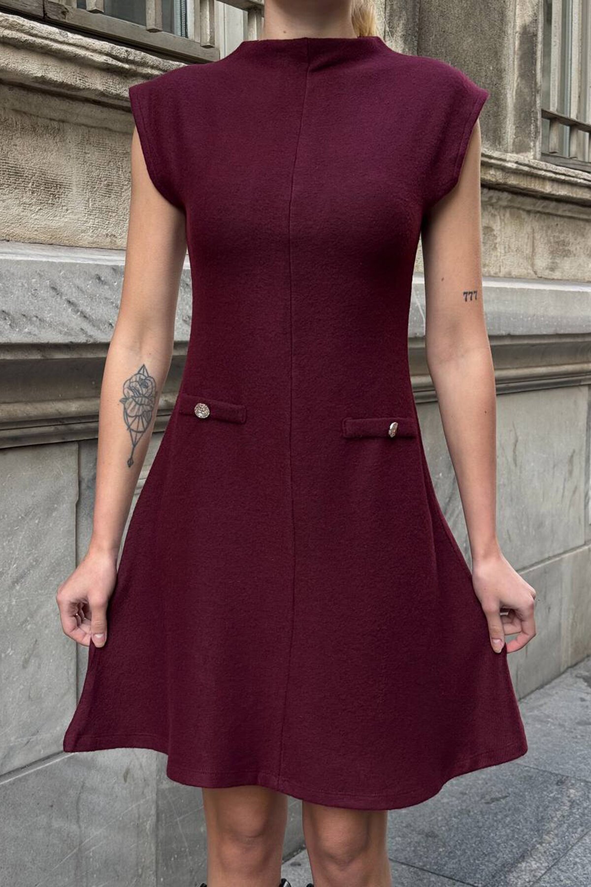 Cep Detaylı Kolsuz Mini Triko Elbise