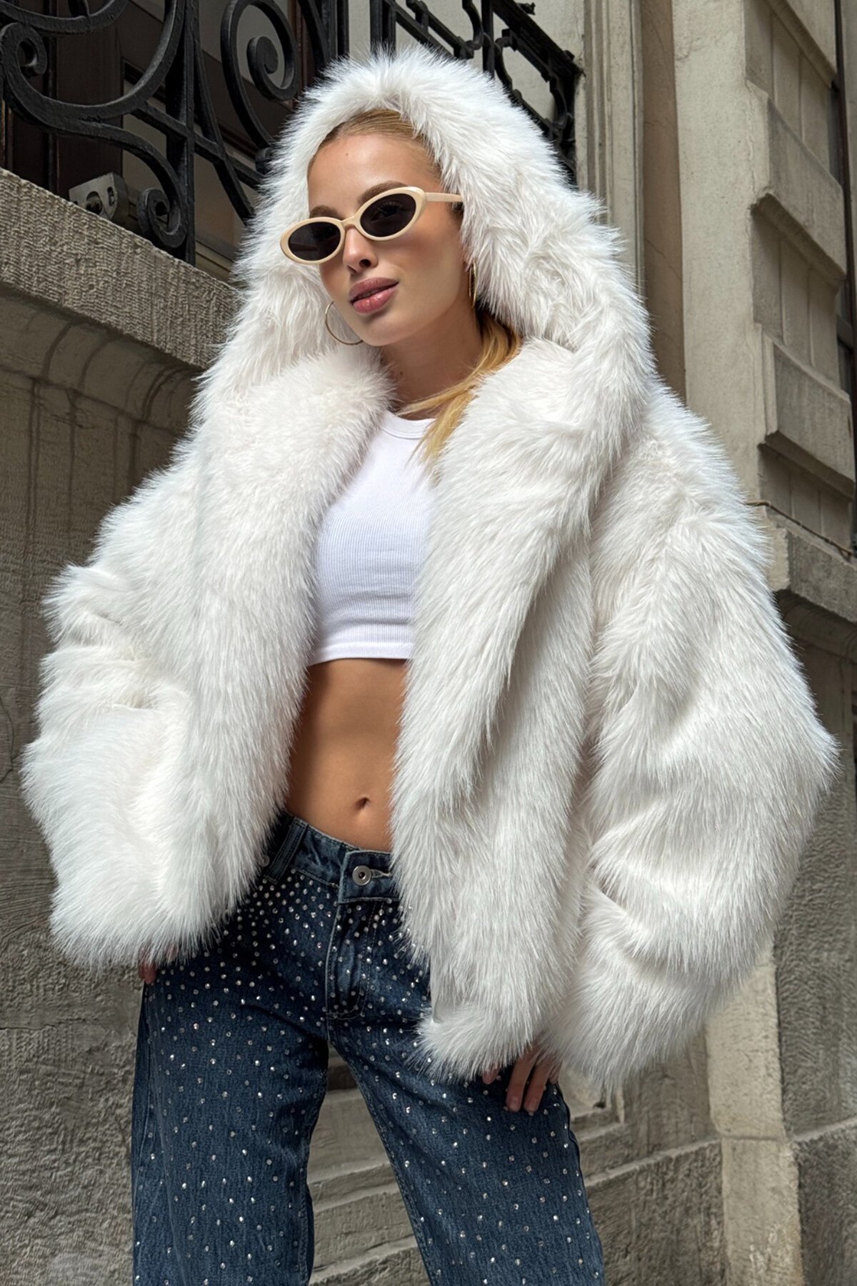 Çift Cepli Astarlı Kapüşonlu Kürk Ceket