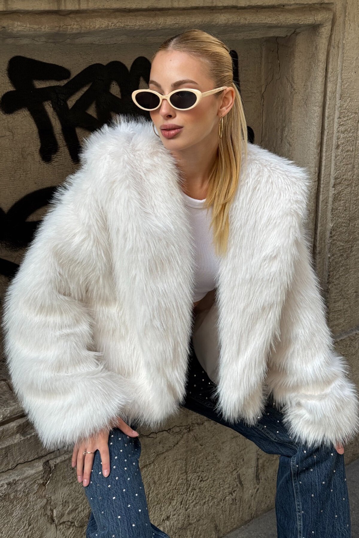 Çift Cepli Astarlı Kapüşonlu Kürk Ceket