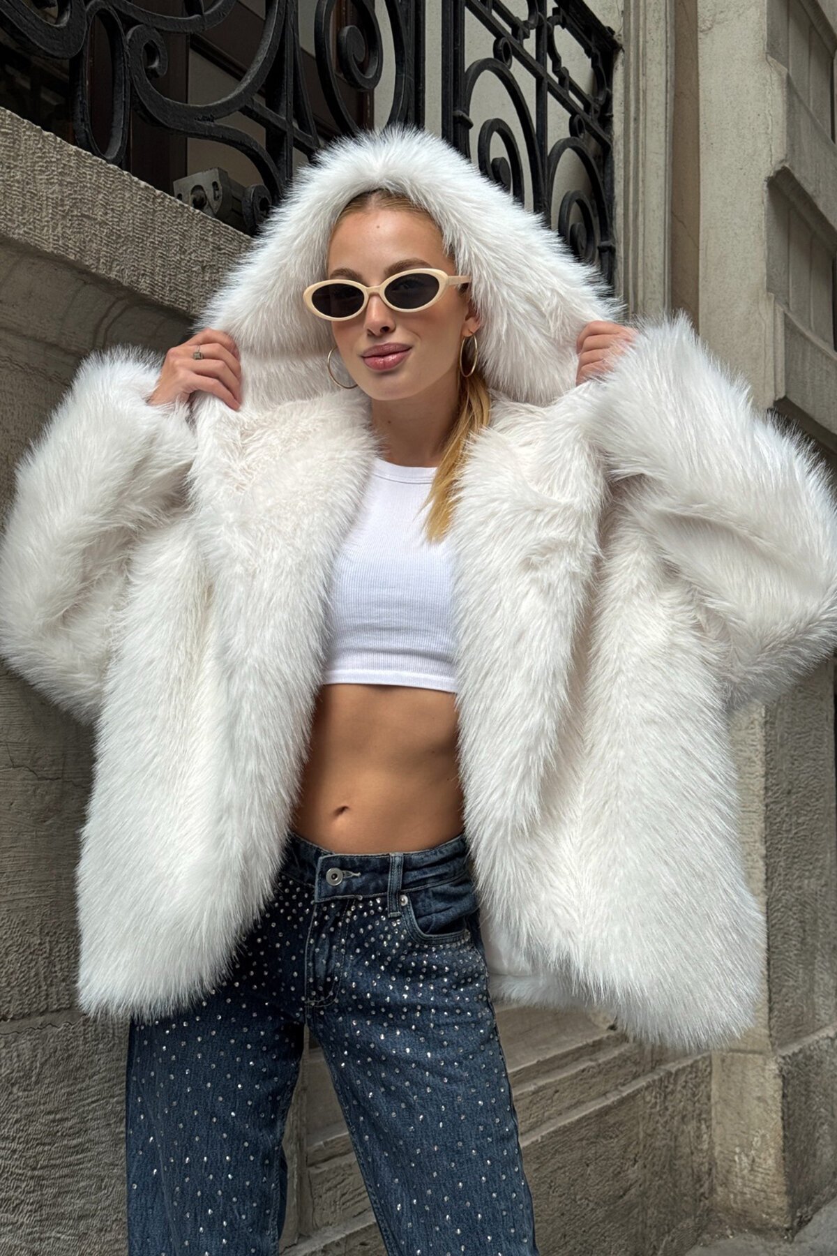 Çift Cepli Astarlı Kapüşonlu Kürk Ceket