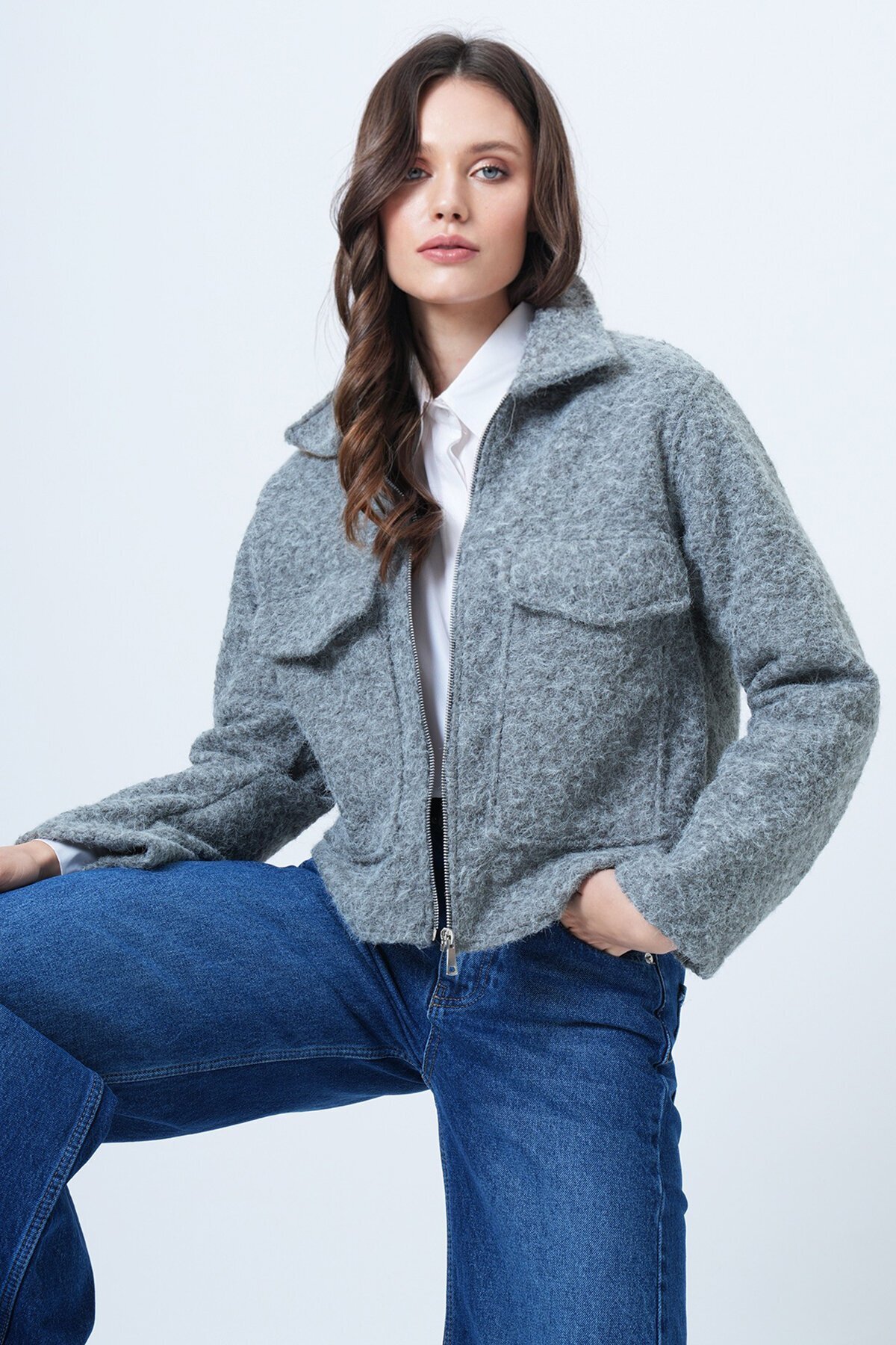 Çift Cepli Fermuar Kapamalı Buklet Ceket