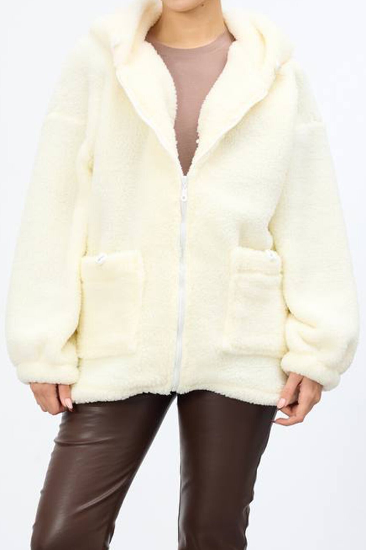 Çift Cepli Fermuar Kapamalı Kapüşonlu Peluş Ceket