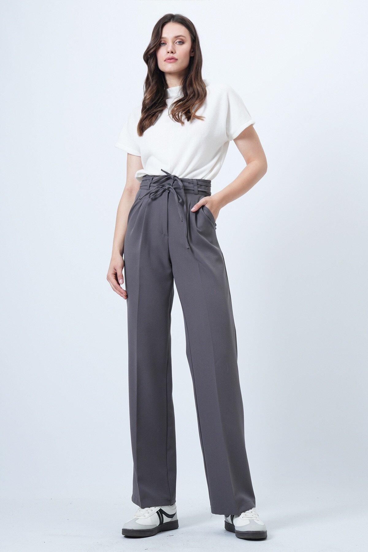 Çift Ceplil Bağcıklı Düğme Kapamalı Palazzo Pantolon