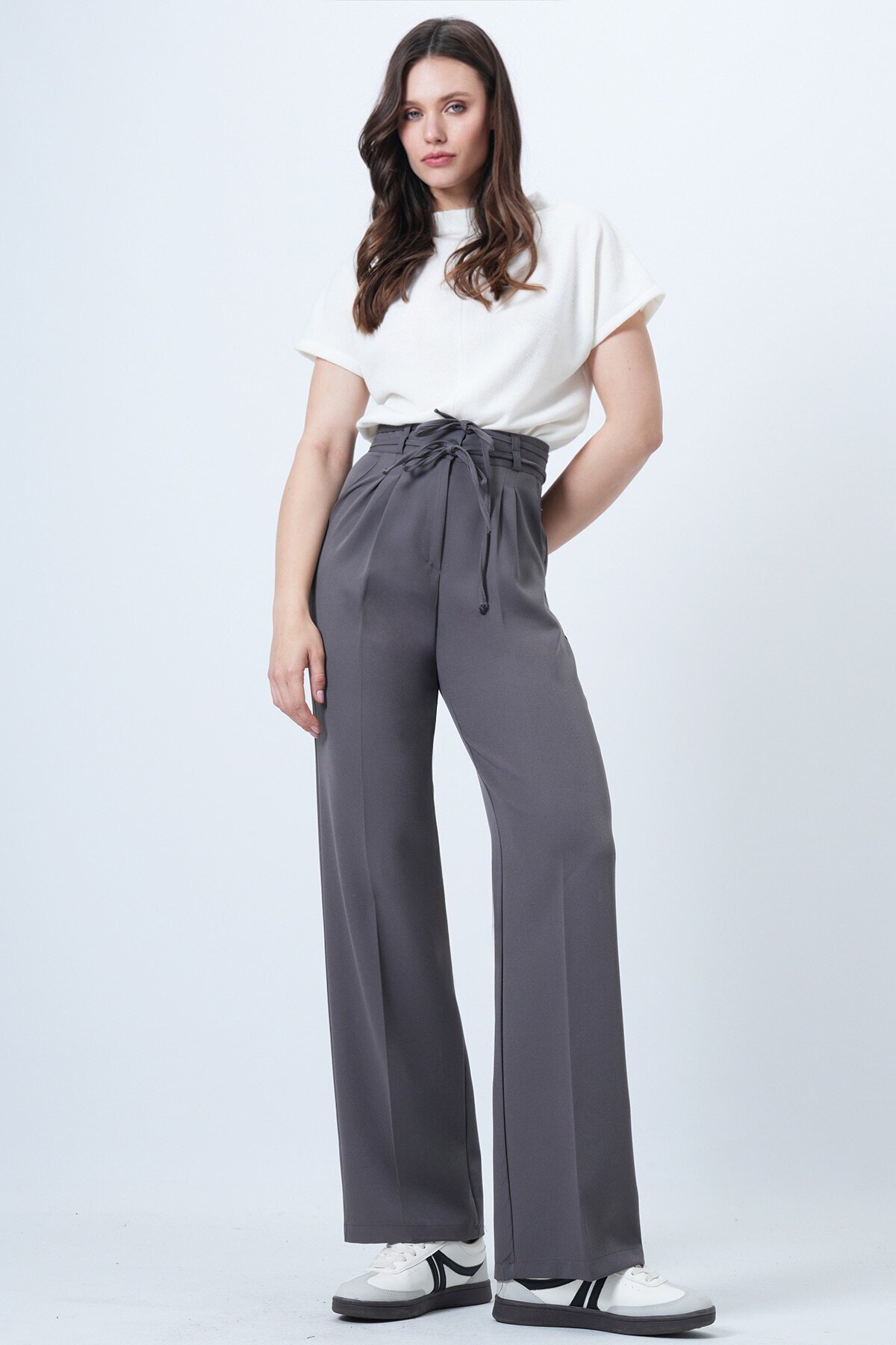 Çift Ceplil Bağcıklı Düğme Kapamalı Palazzo Pantolon