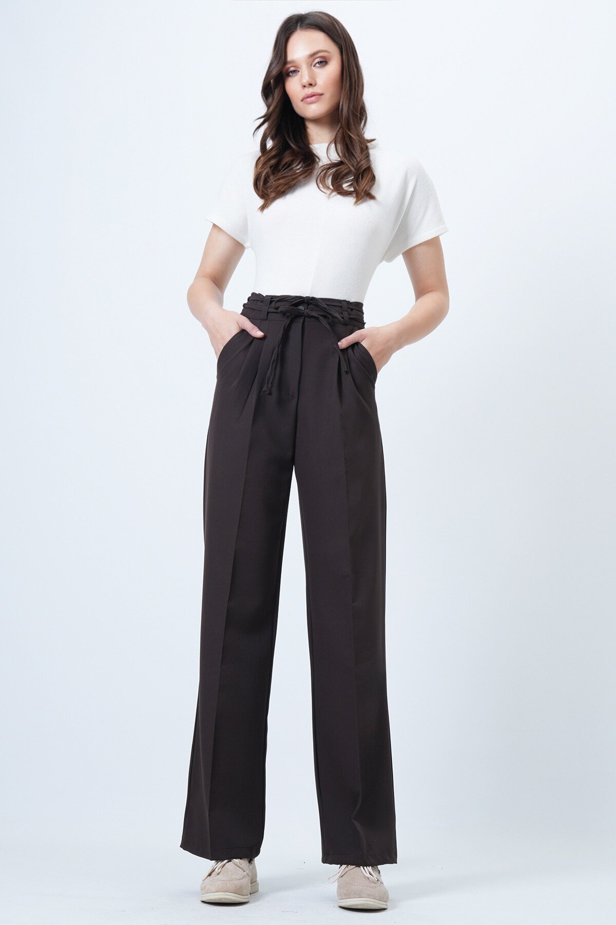 Çift Ceplil Bağcıklı Düğme Kapamalı Palazzo Pantolon