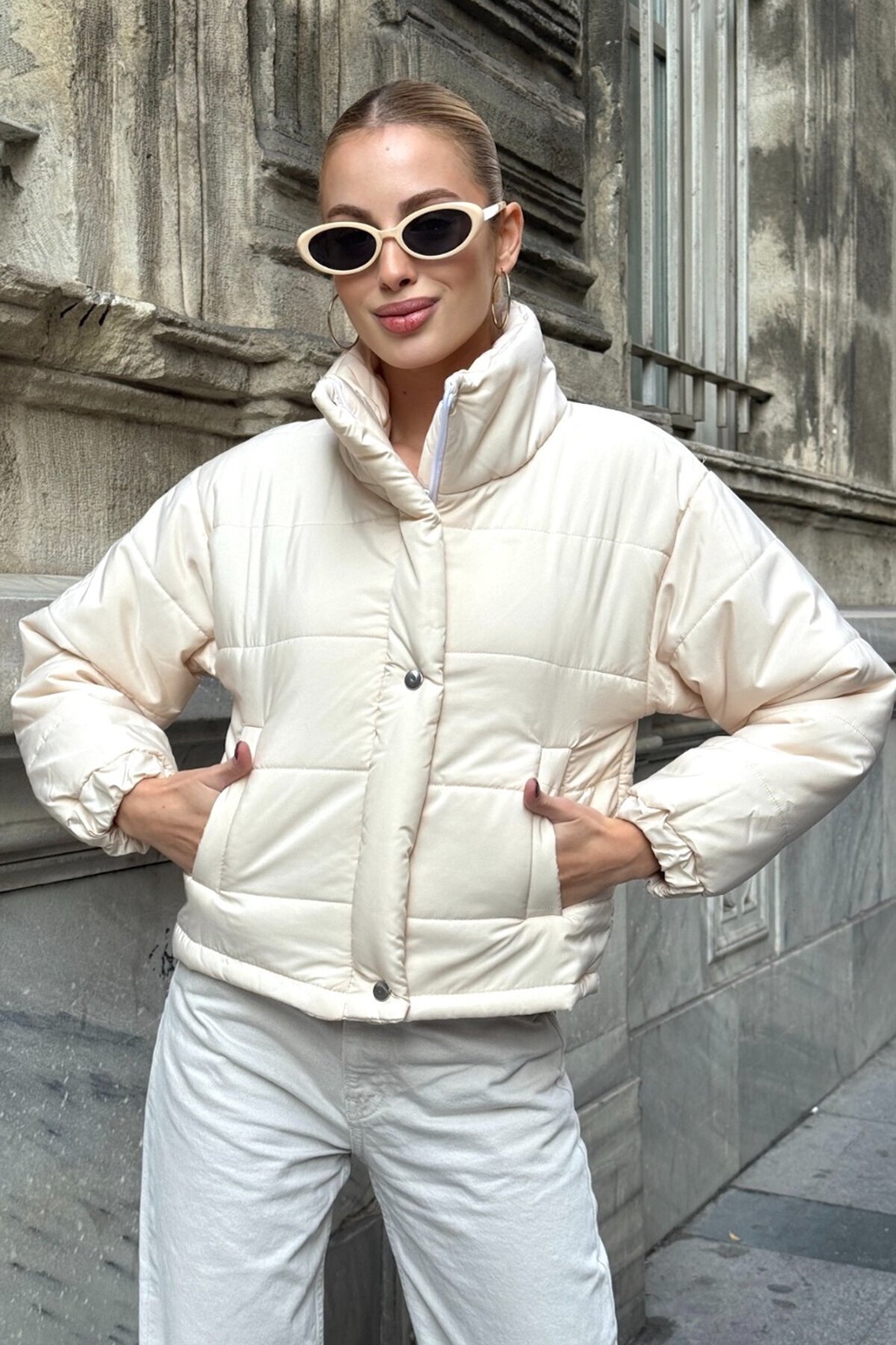 Çıtçıt Detaylı Kısa Şişme Mont