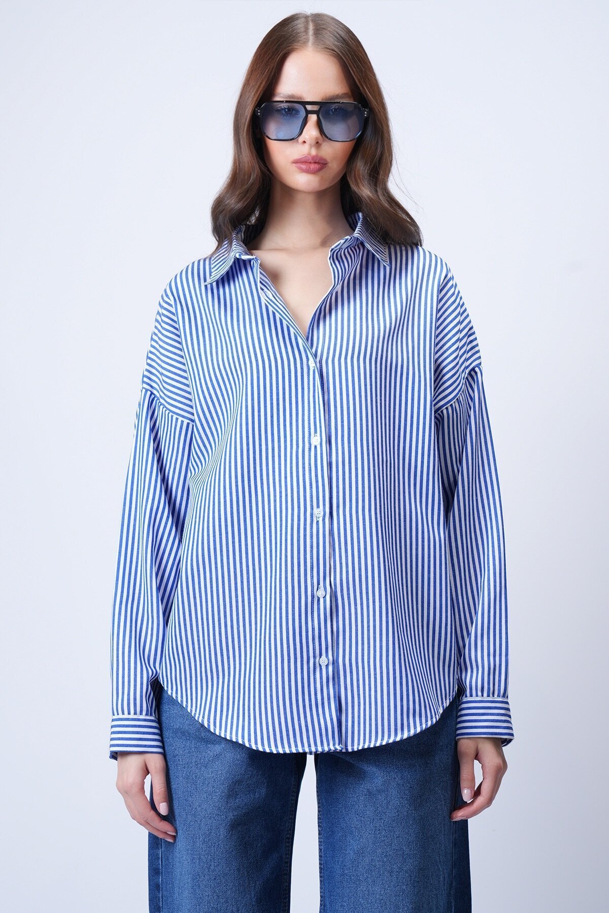 Mavi Çizgili Oversize Gömlek