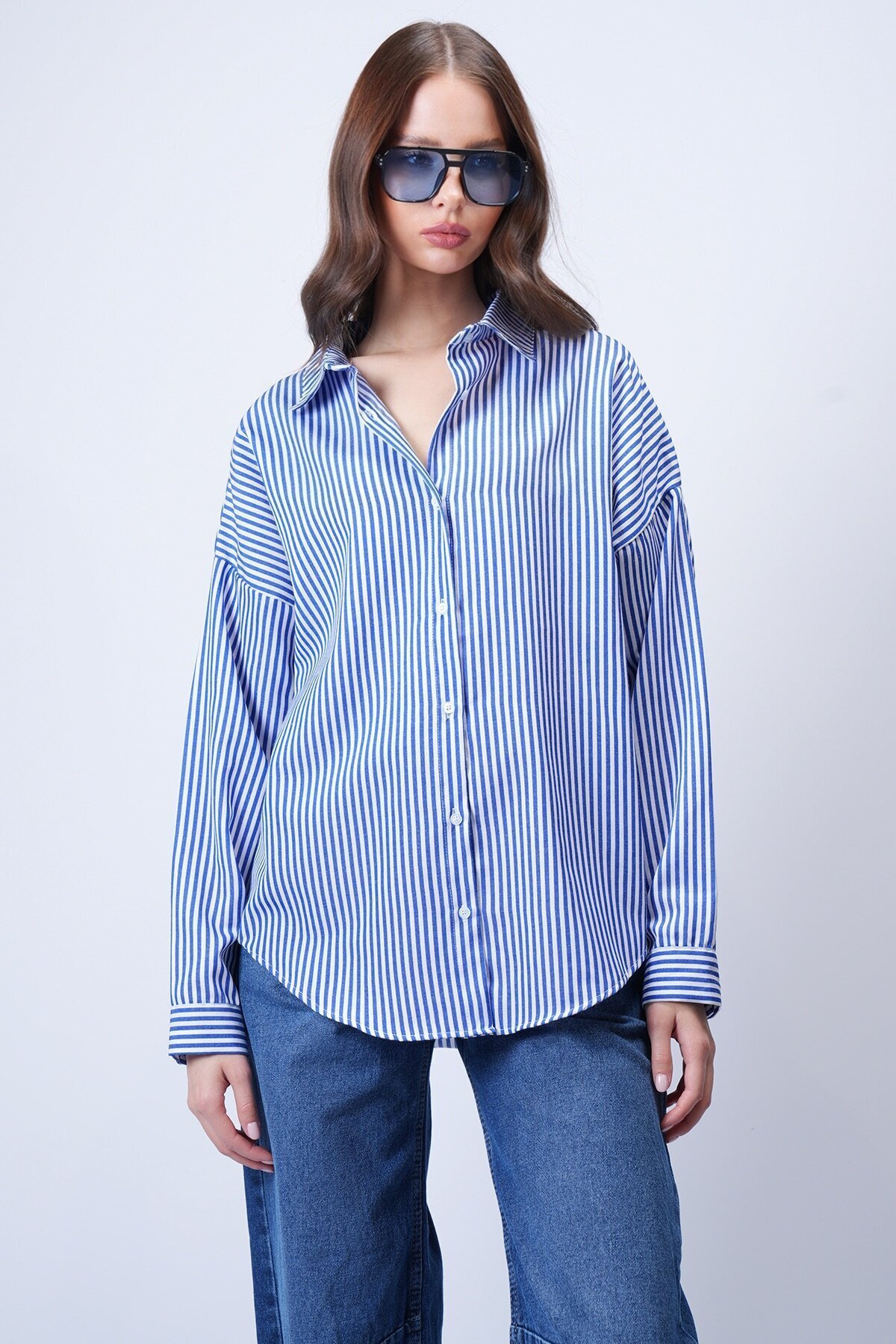 Mavi Çizgili Oversize Gömlek