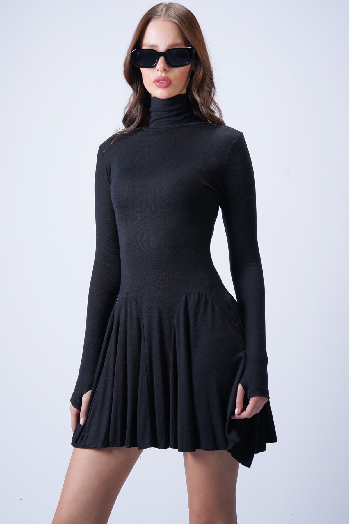 Dik Yaka Mini Elbise