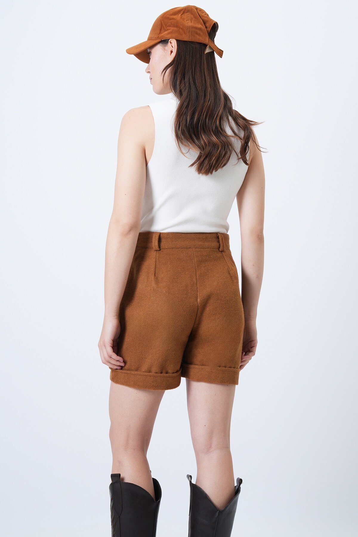 Duble Paça Çift Cepli Kışlık Kaşe Şort