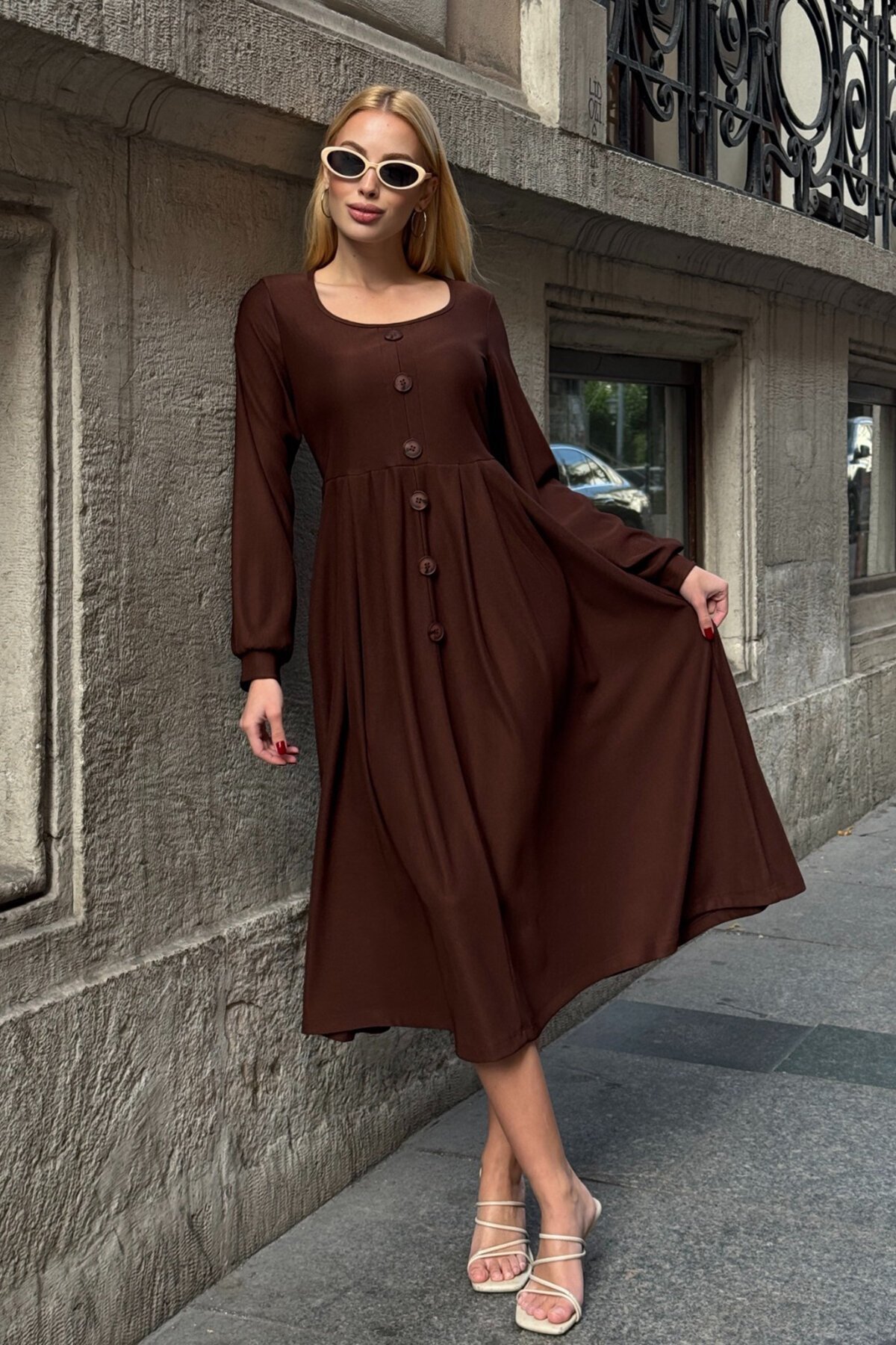 Düğme Detaylı Yuvarlak Yaka Pileli Ottoman Elbise
