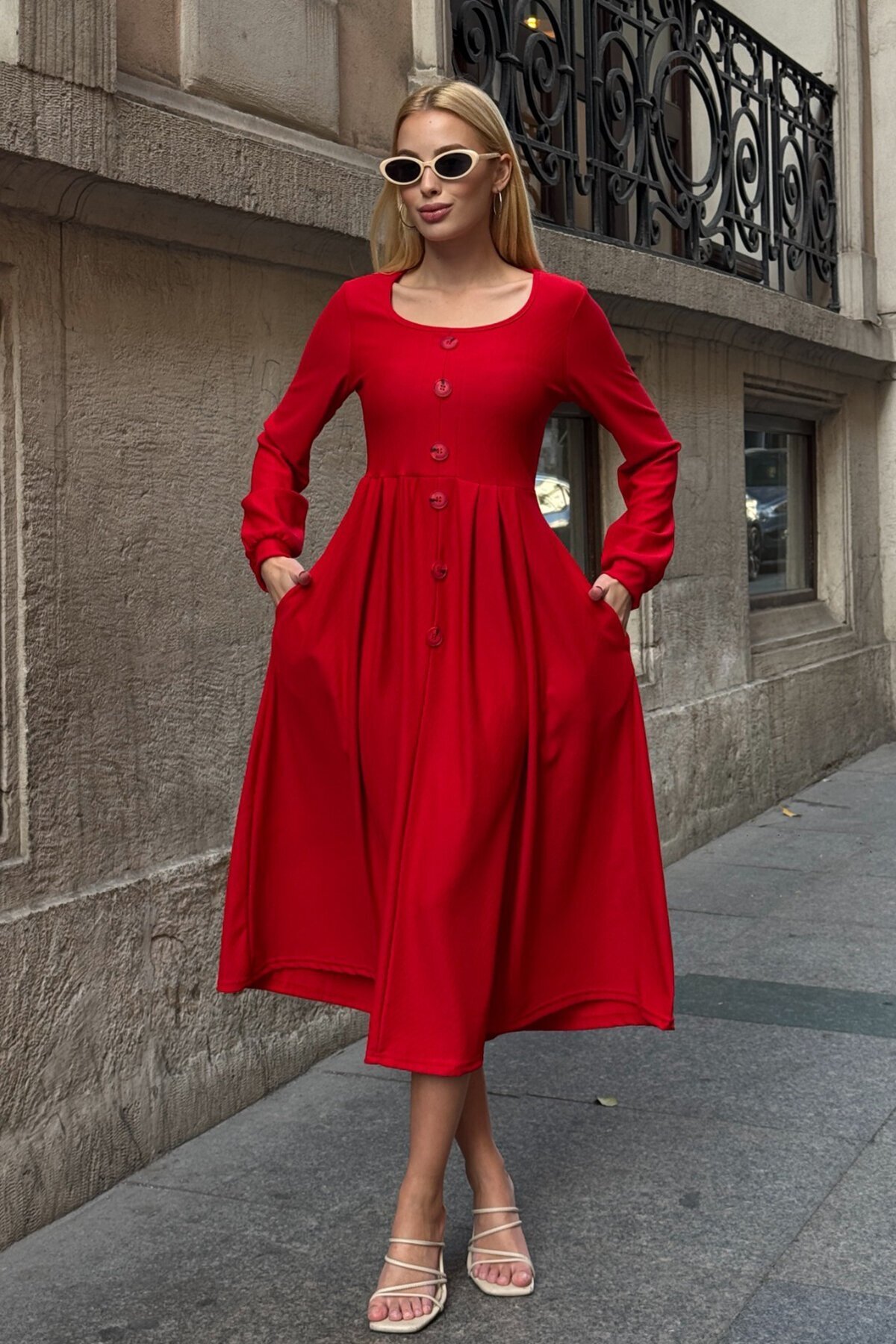 Düğme Detaylı Yuvarlak Yaka Pileli Ottoman Elbise