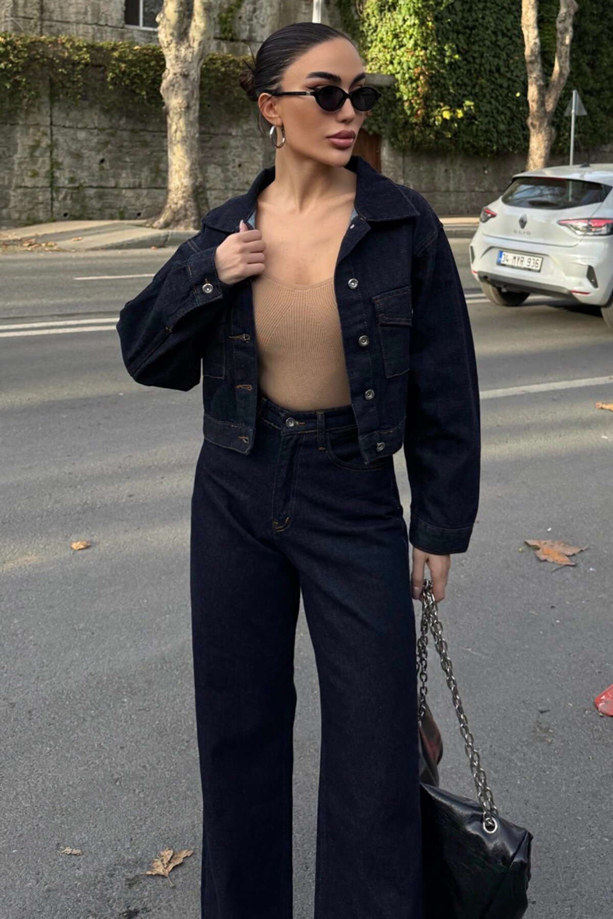 Düğmeli Crop Ceket ve Palazzo Jean Takım