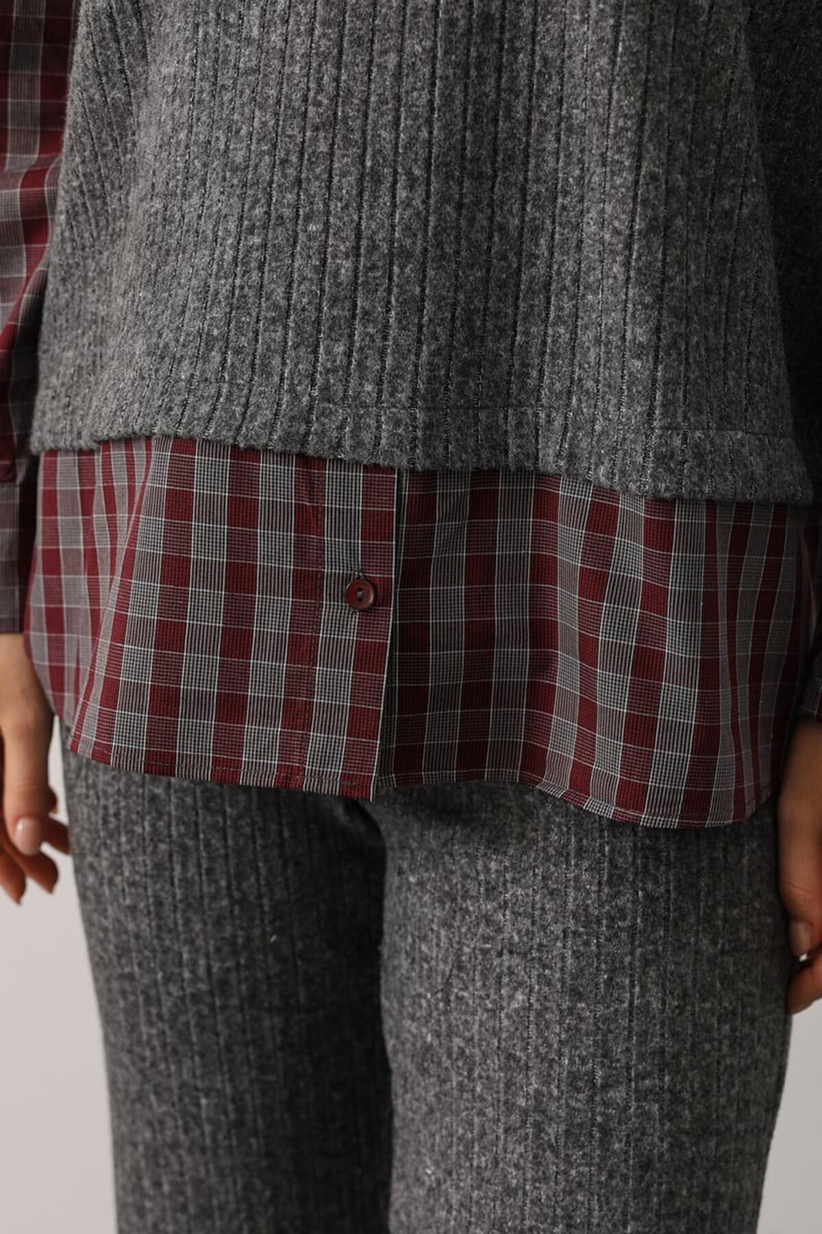 Ekose Gömlekli Hırka ve İspanyol Paça Pantolon Takım