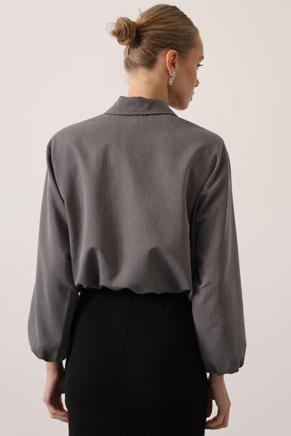 Fermuar Kapamalı Beli Ve Kolları Lastikli Bomber Astarlı Ceket