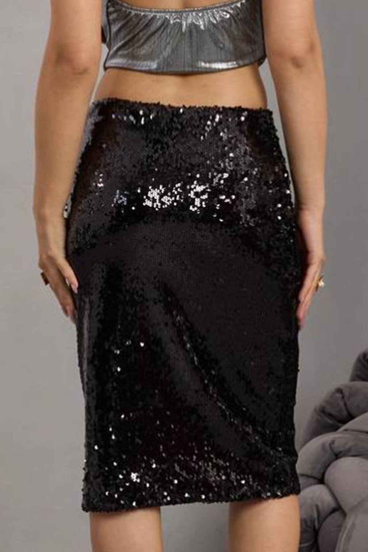 Fermuar Kapamalı Payetli Midi Etek